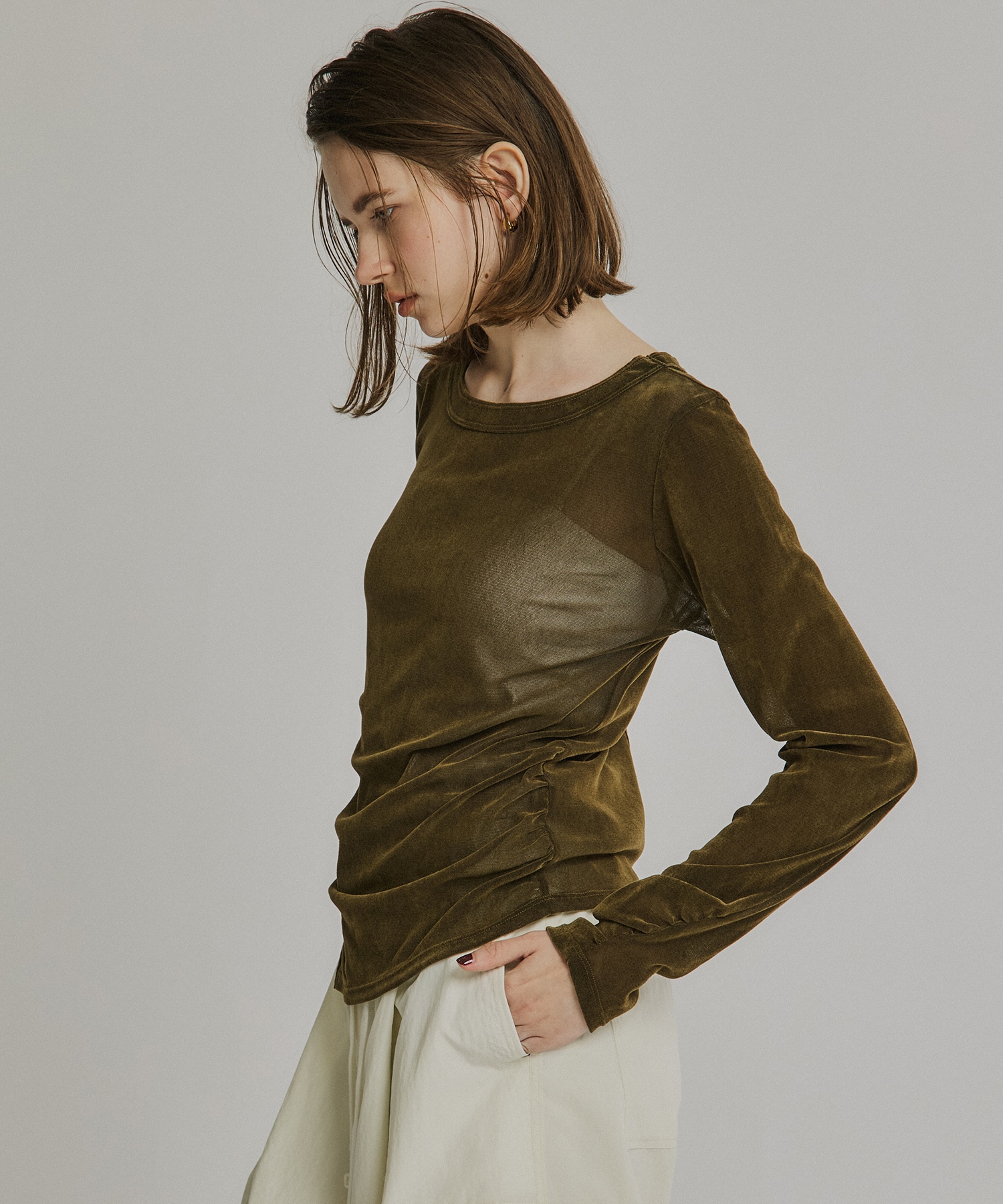 シャーリングベロアチュールスリットTOP