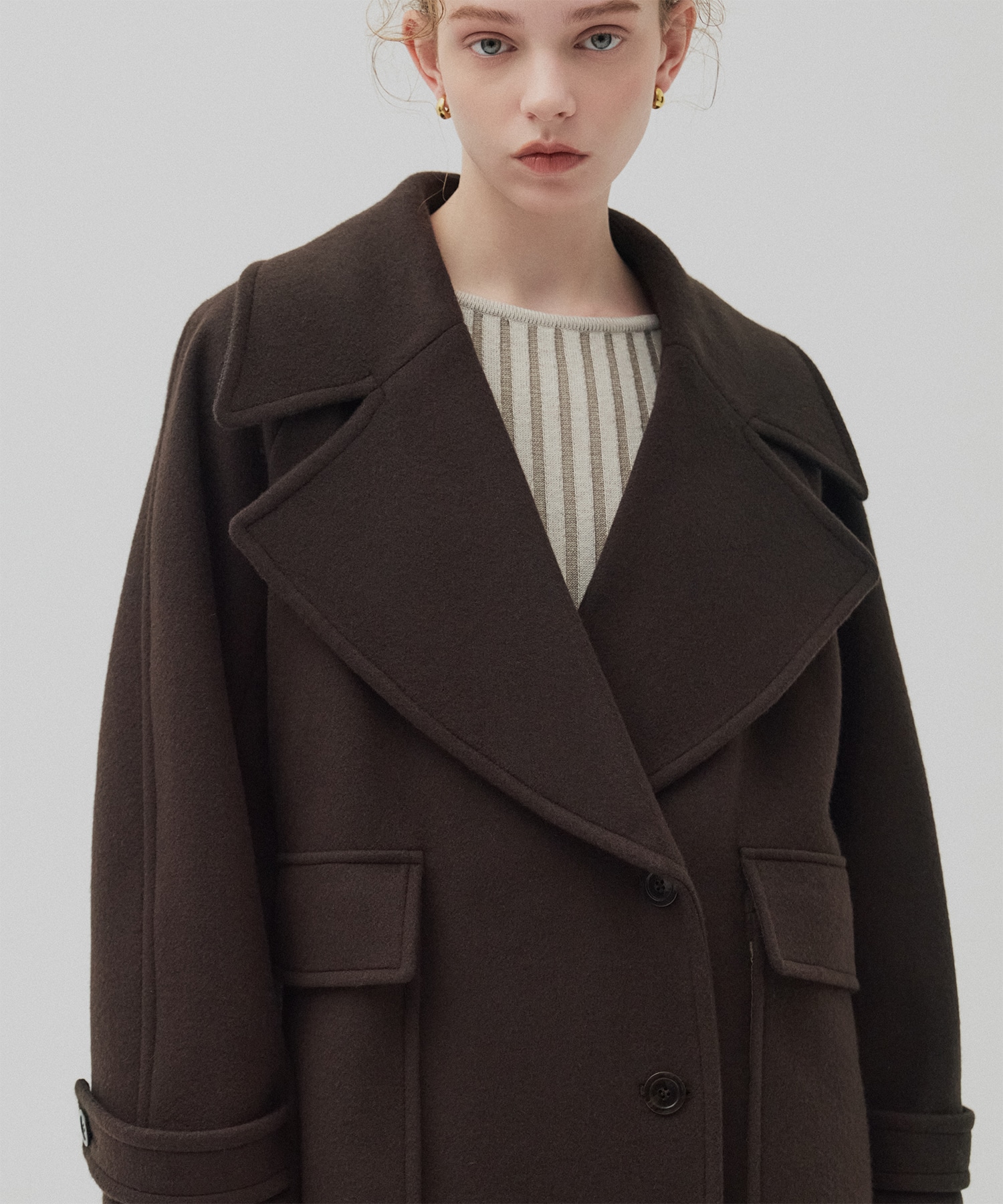 ワイドラペルコート