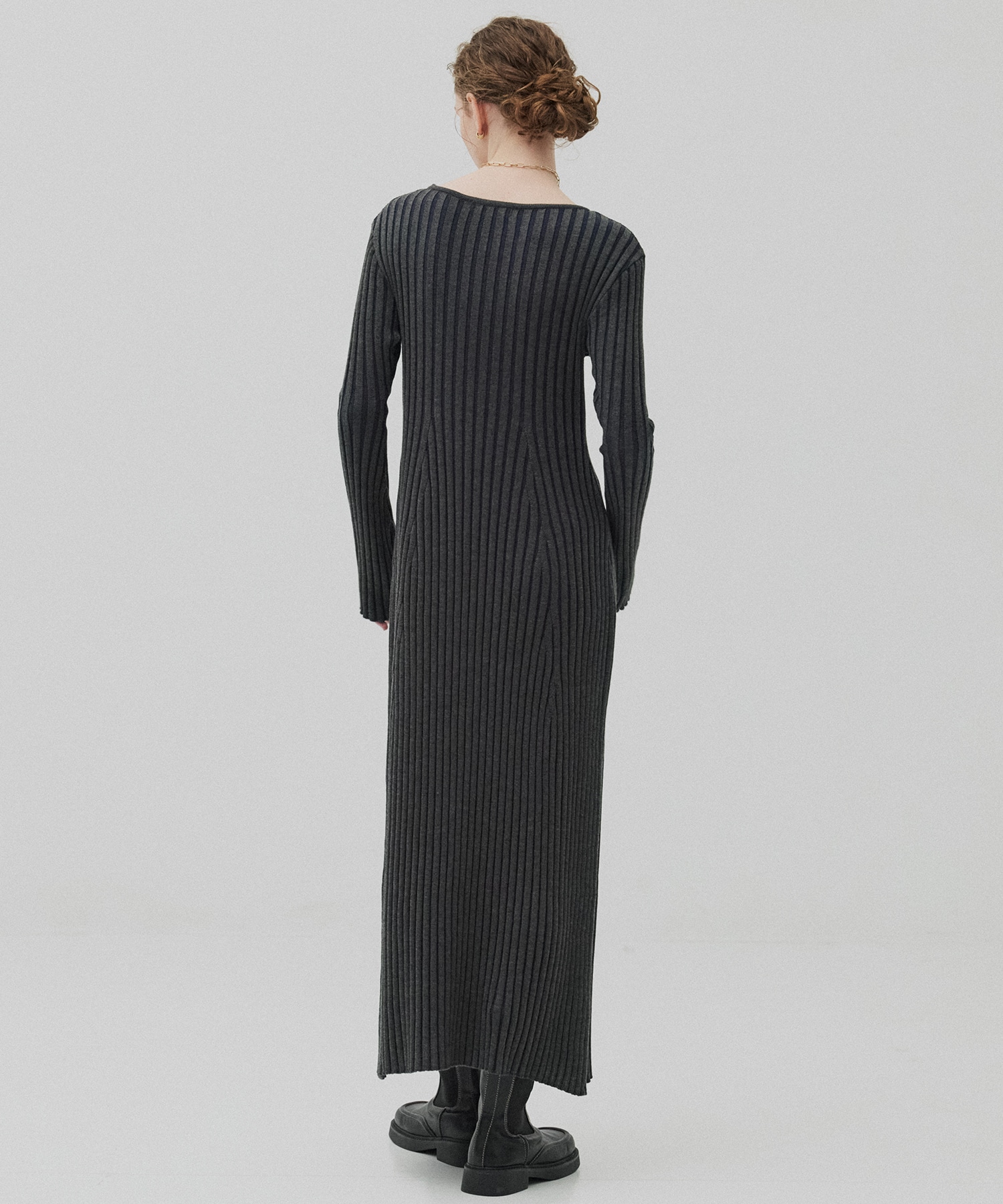 フレアリブニットワンピース