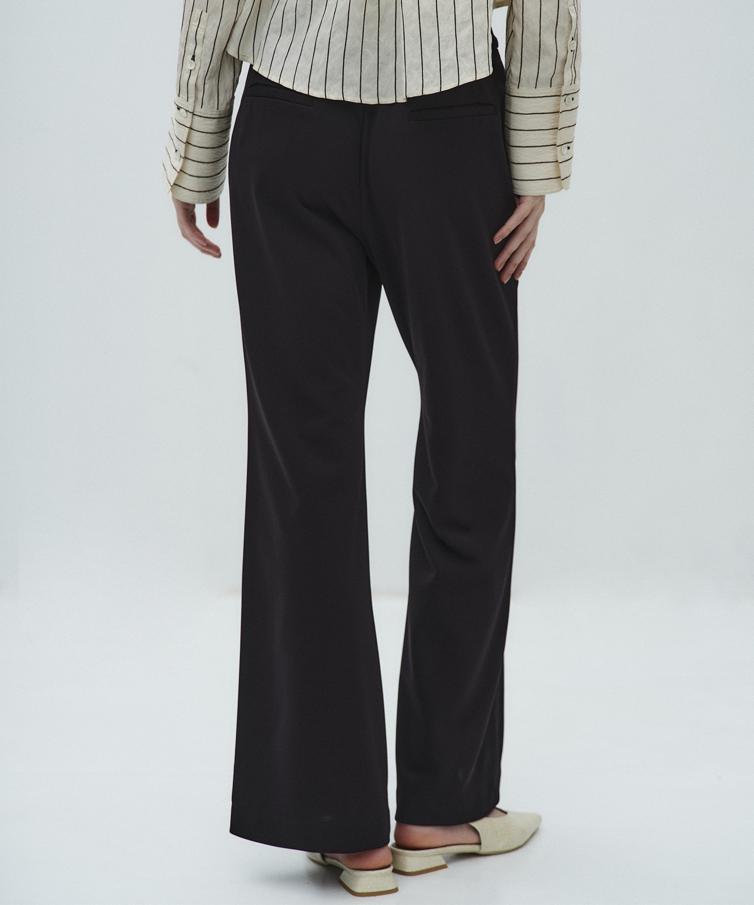 ストレッチハイライズフレアパンツ