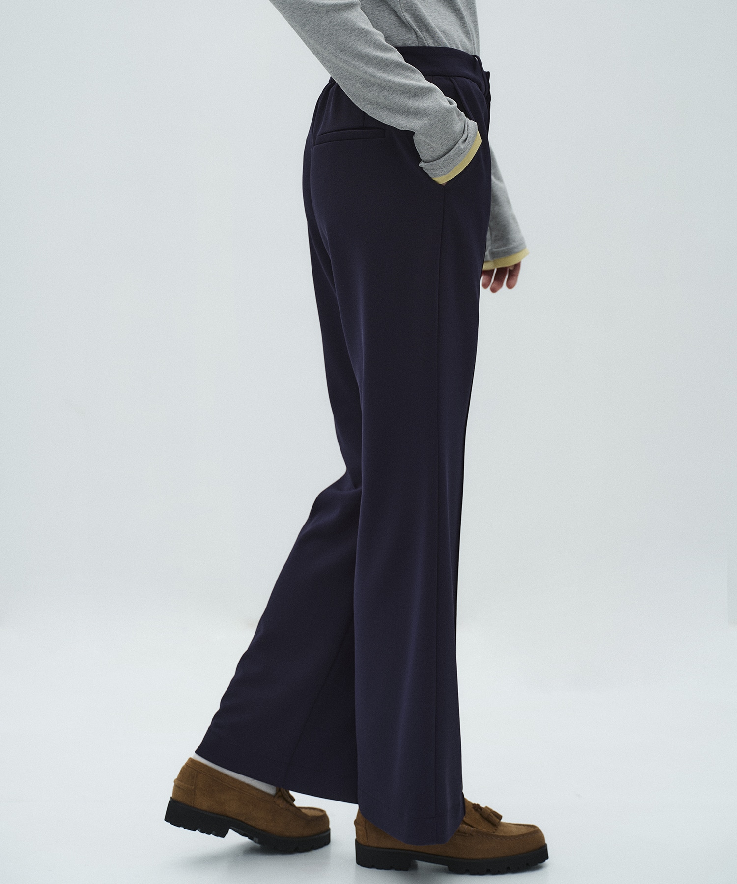 ストレッチハイライズフレアパンツ