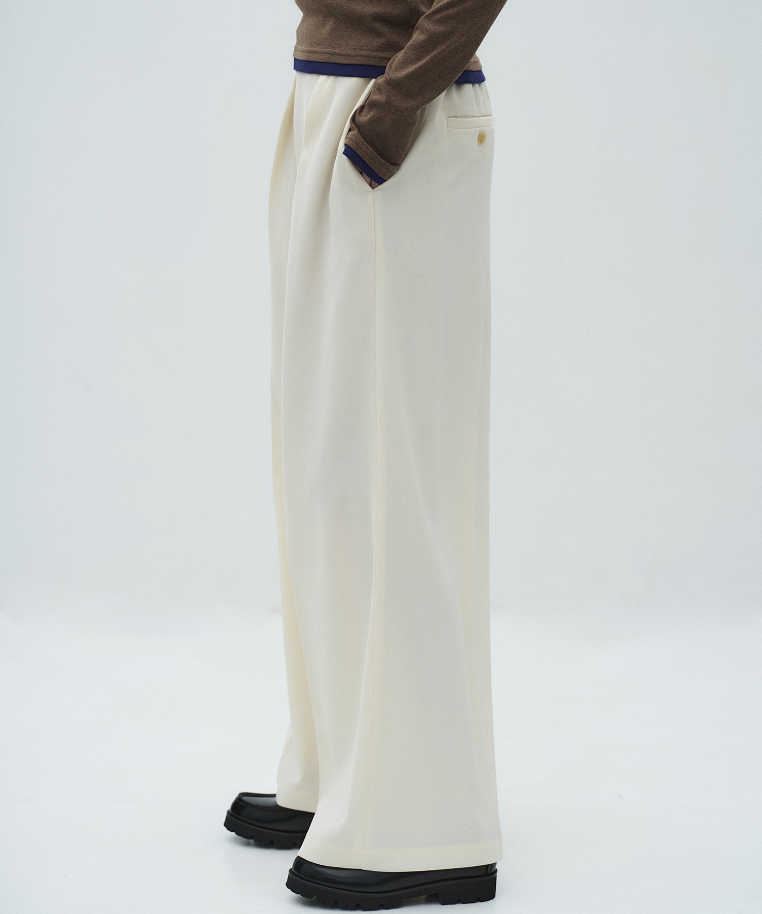 シルキーツイルアシメタックパンツ