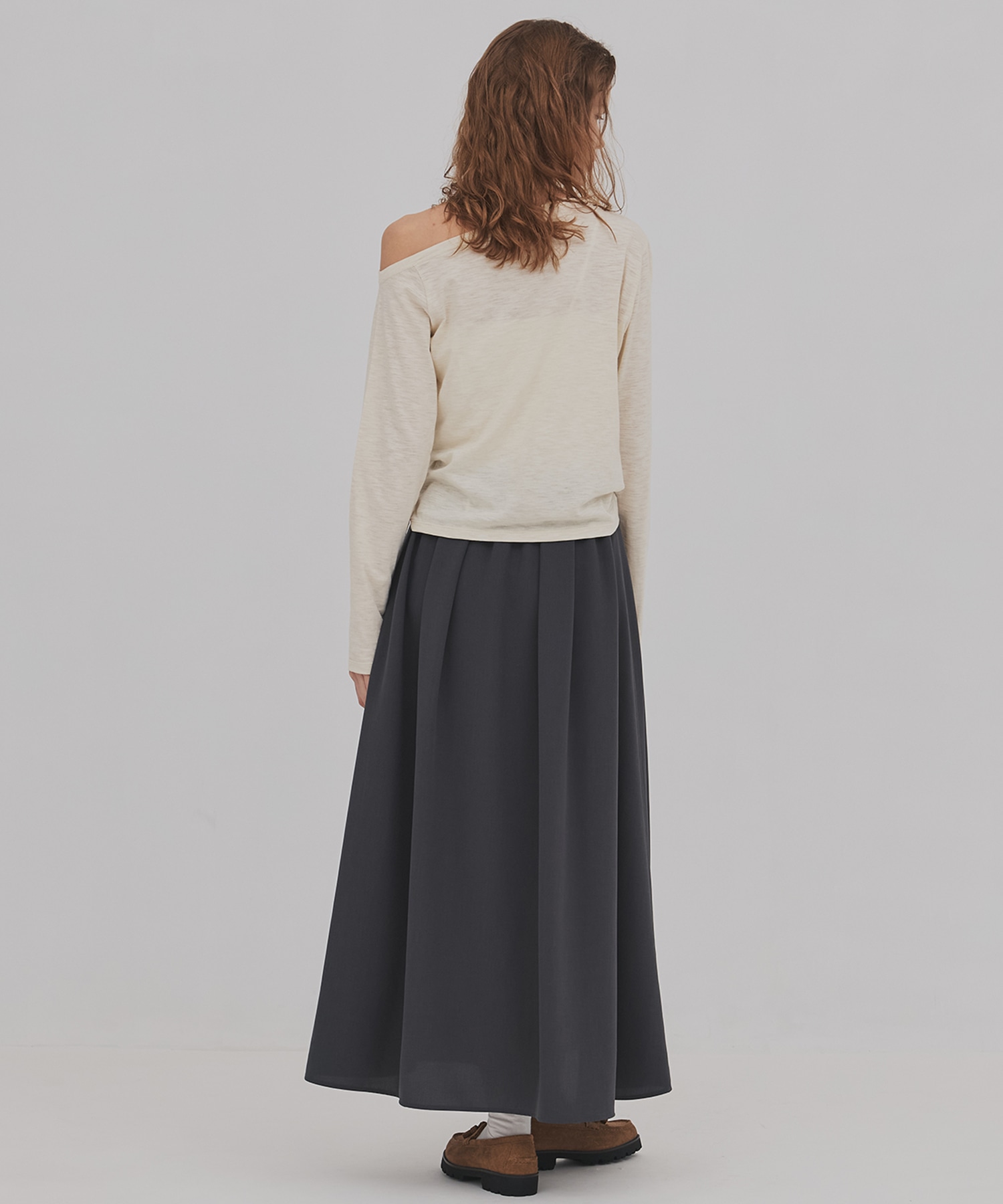 フロートタックフレアスカート