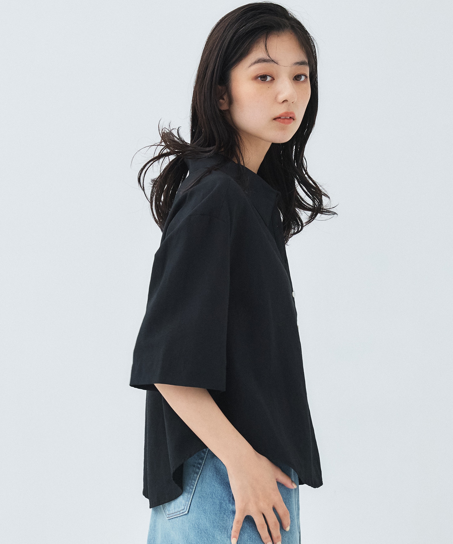 リネンレーヨンミドルスリーブシャツ