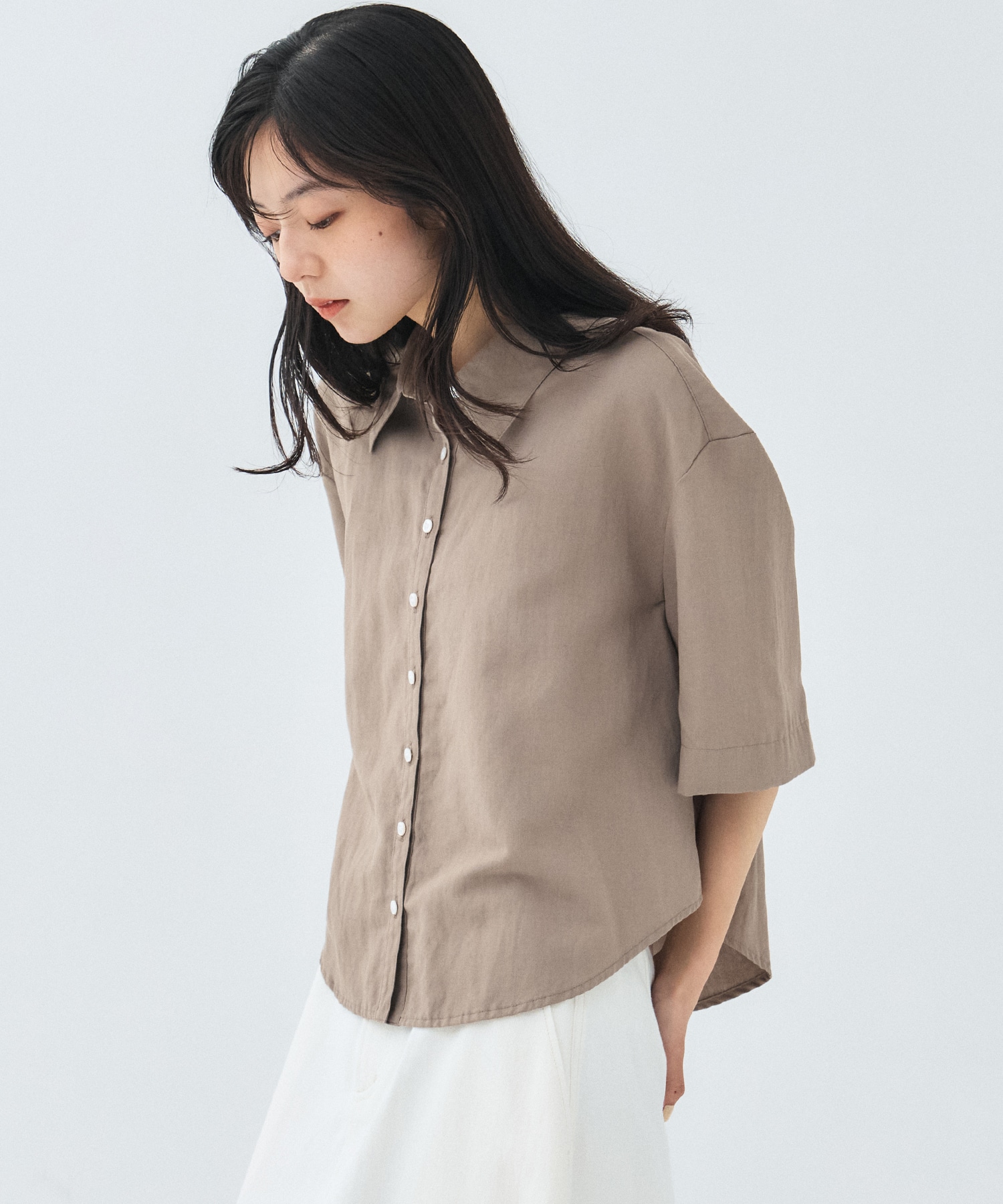 リネンレーヨンミドルスリーブシャツ
