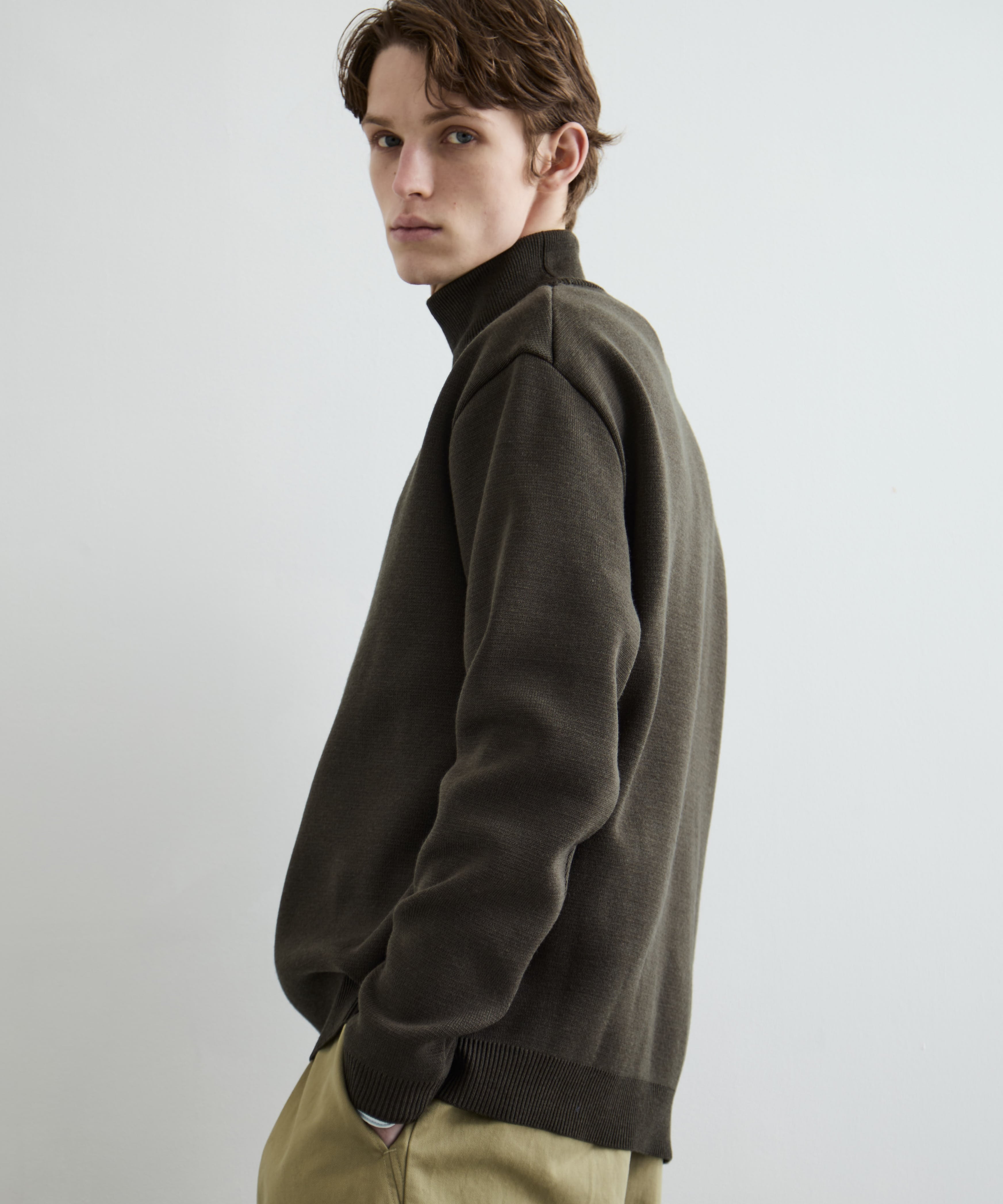 バウンドウールミラノリブハイネック