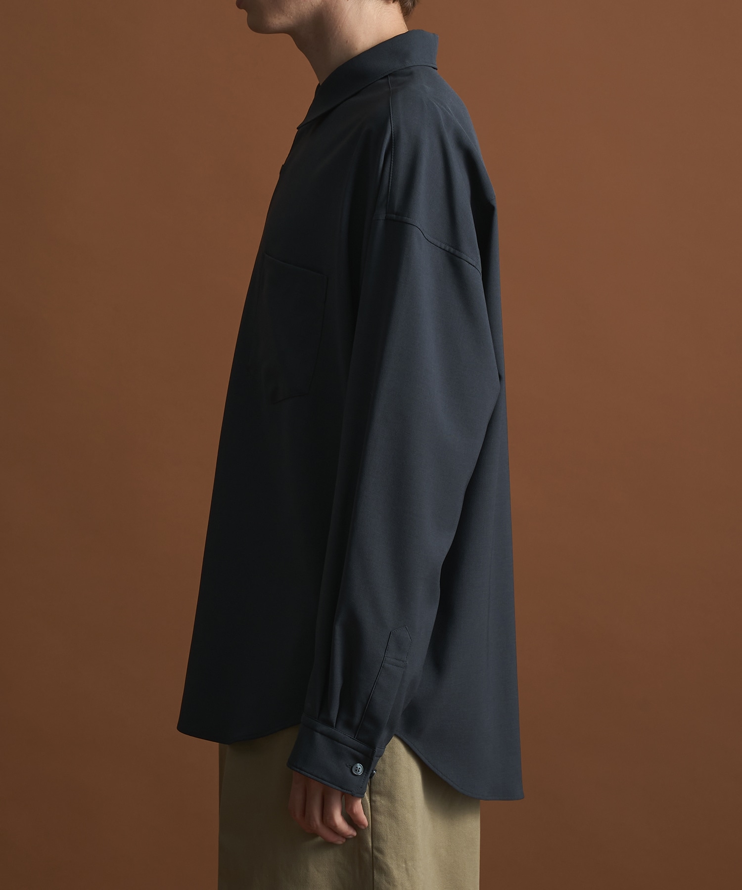 コンフォートリラックスレギュラーシャツ