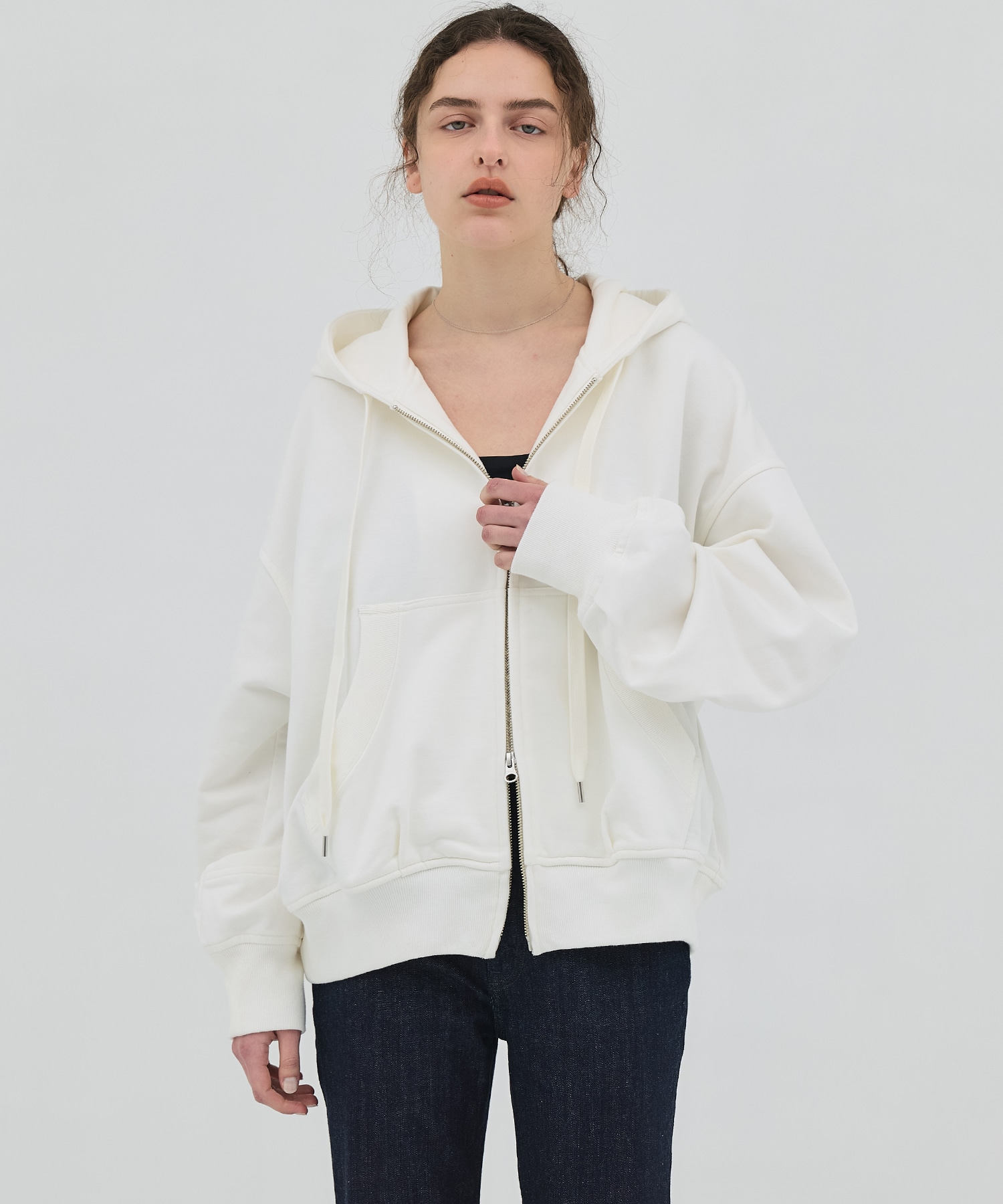 極 オーバーサイズバルーンフーディ