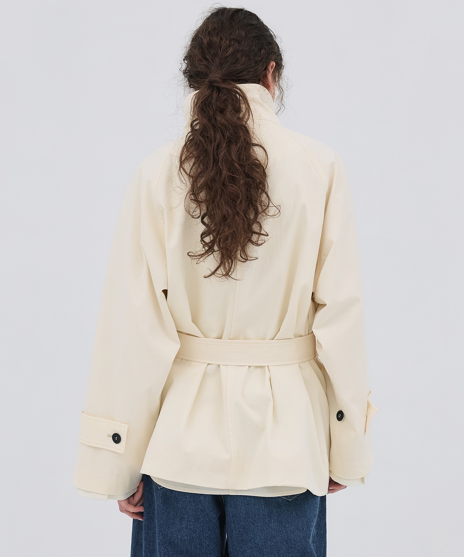 ファンネルネックショートトレンチコート