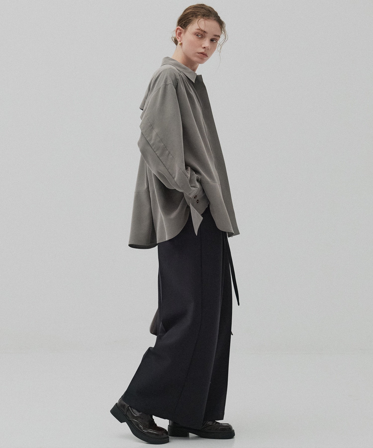 〈残りわずか〉ジップアップオーバーシャツ