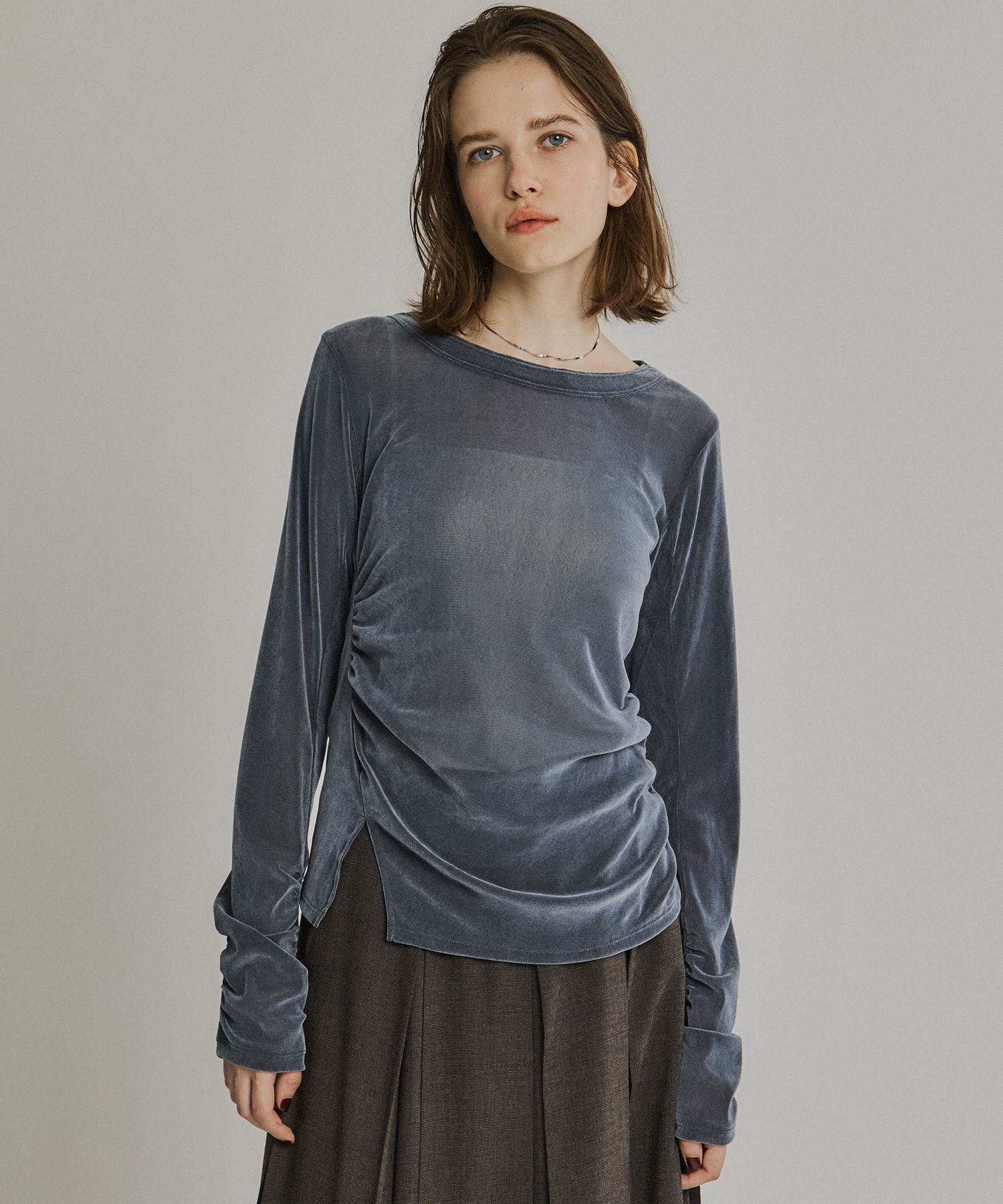 シャーリングベロアチュールスリットTOP