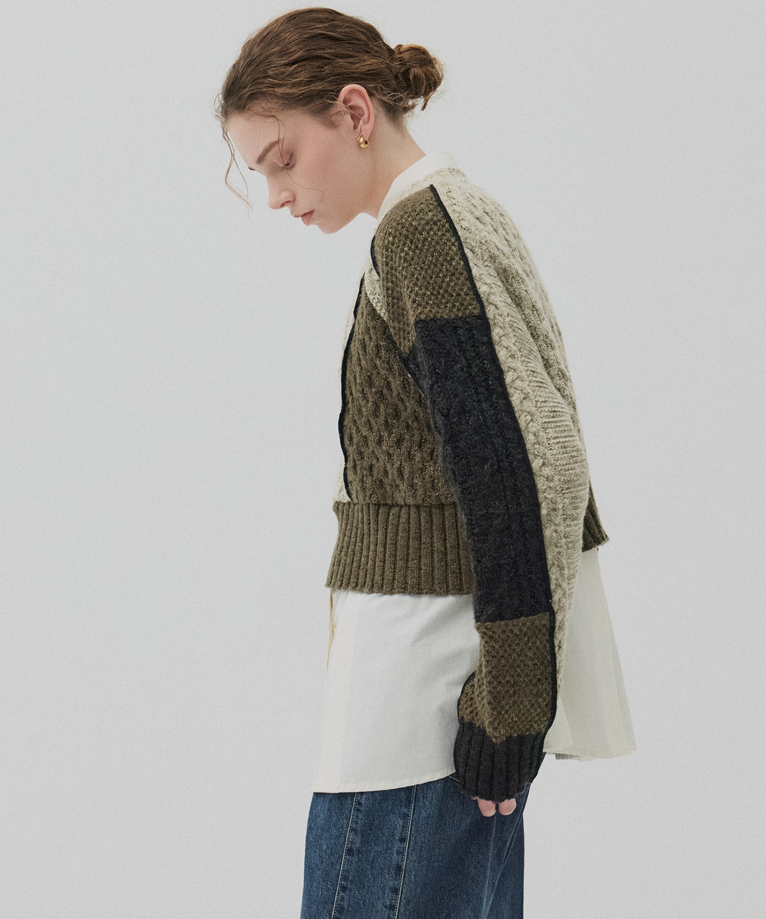 ケーブルパッチワークニット