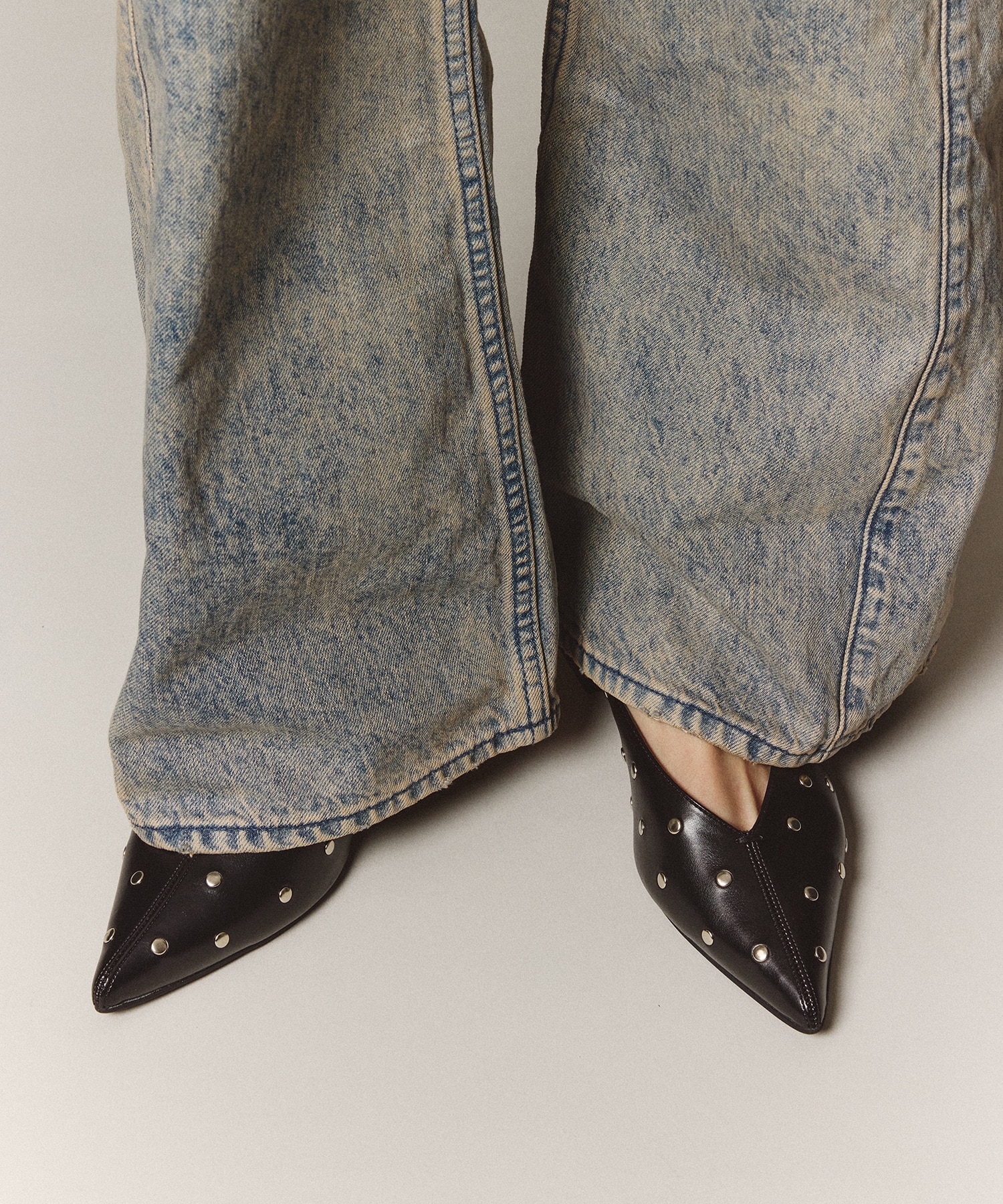 スタッズミュール