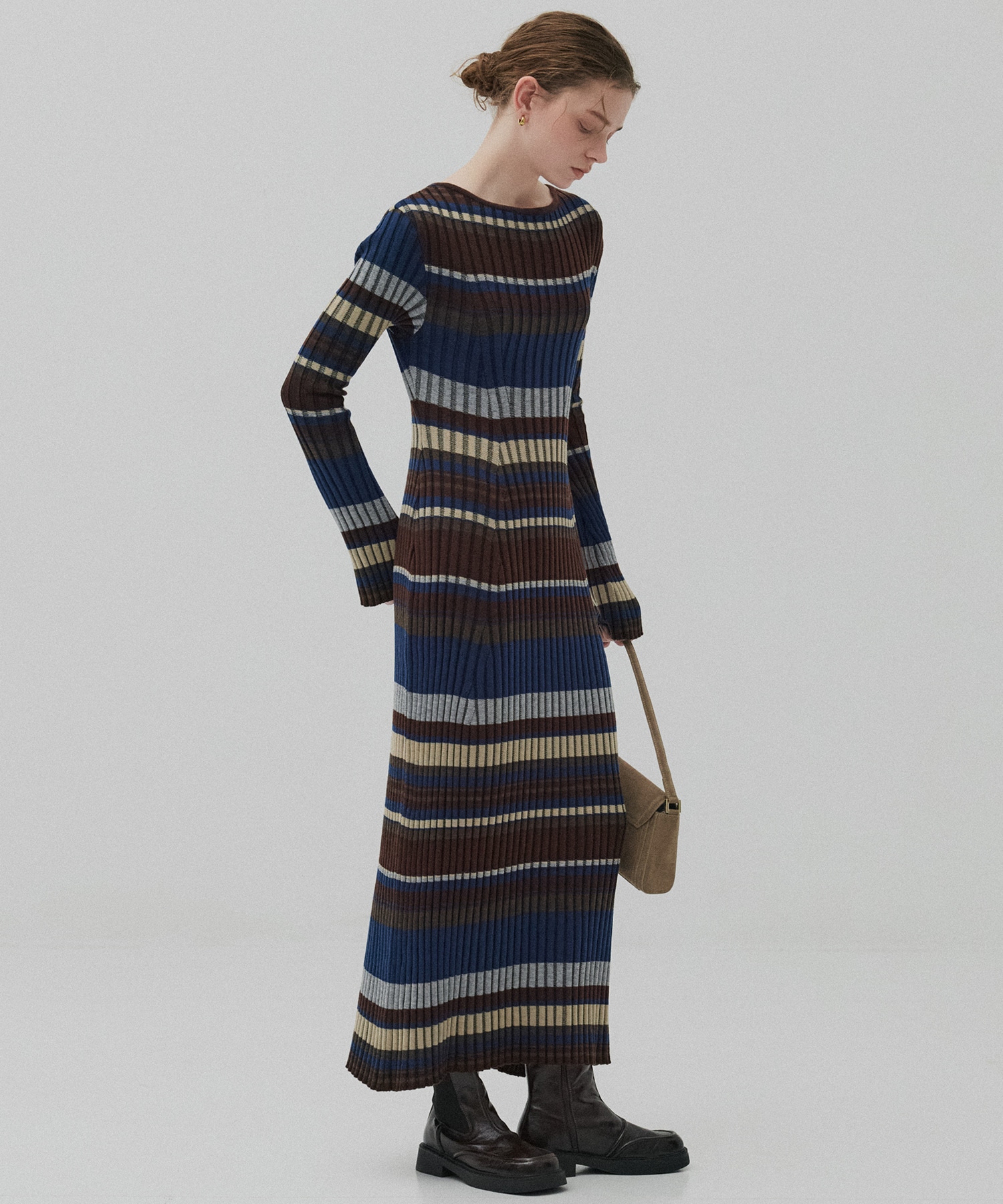 フレアリブニットワンピース