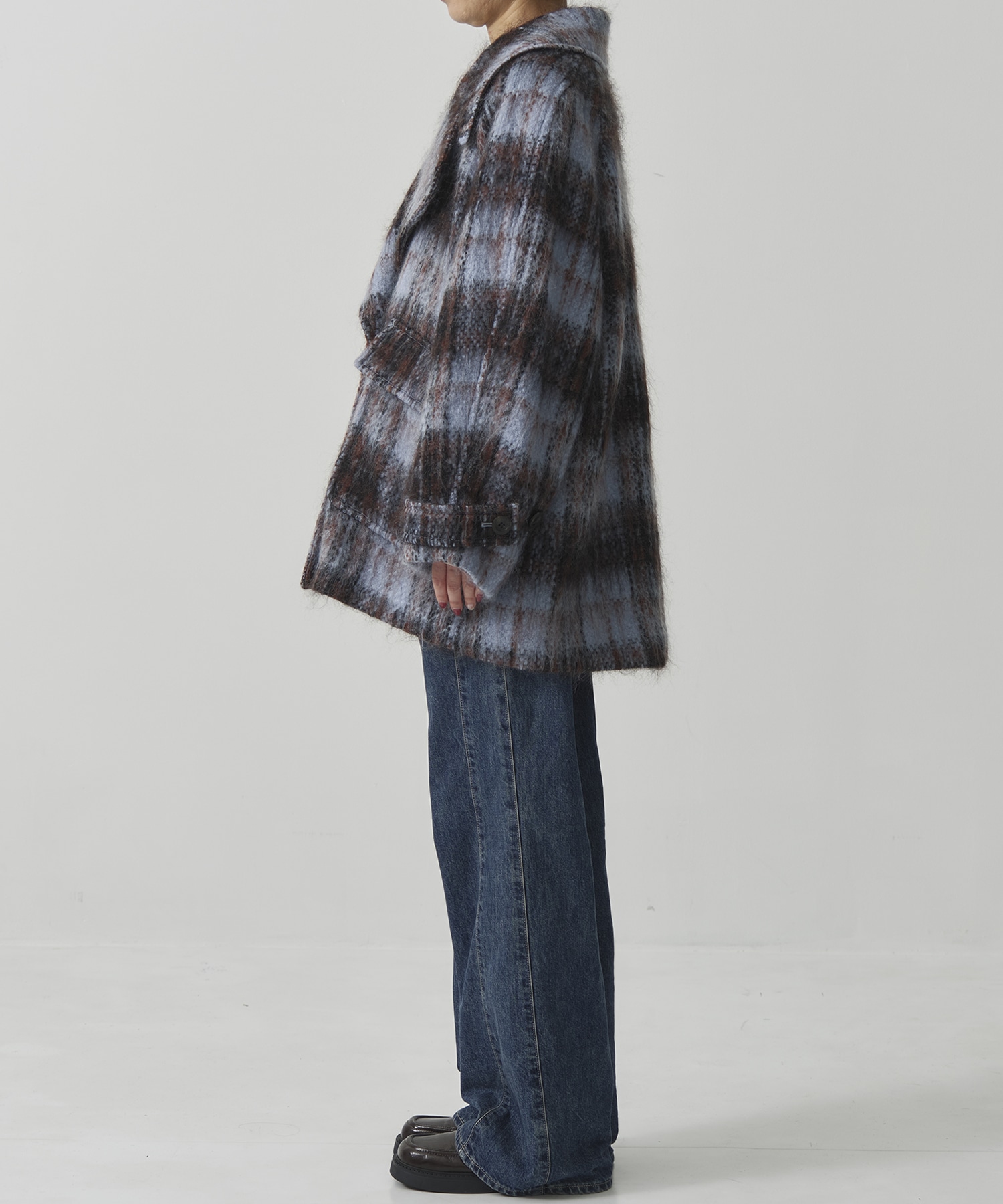 ワイドラペルチェックコート