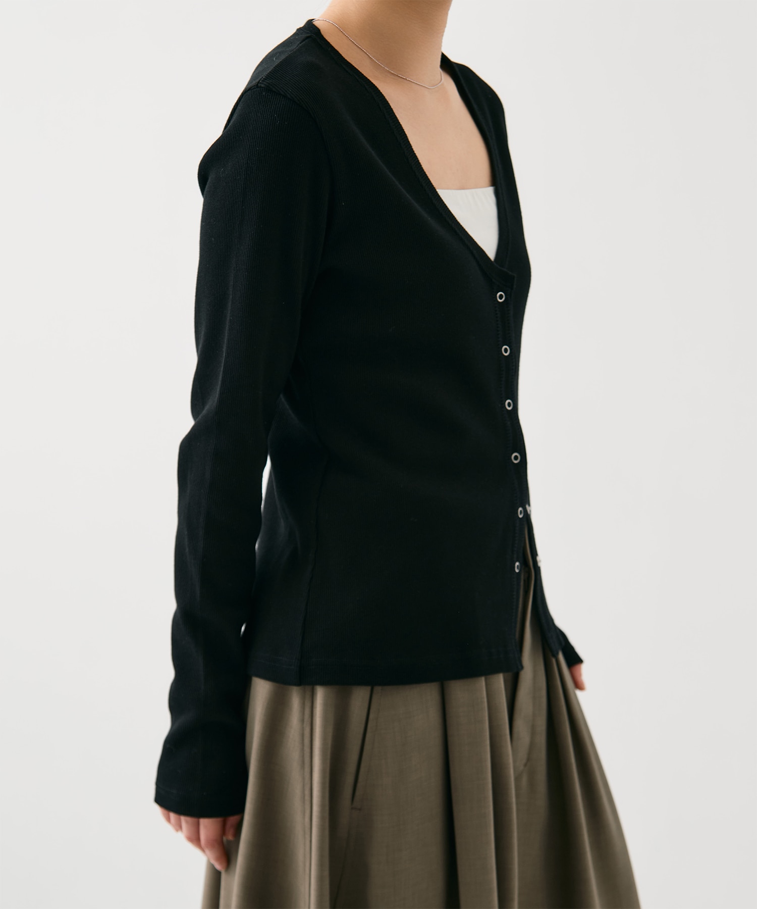 リングドットVネックトップス