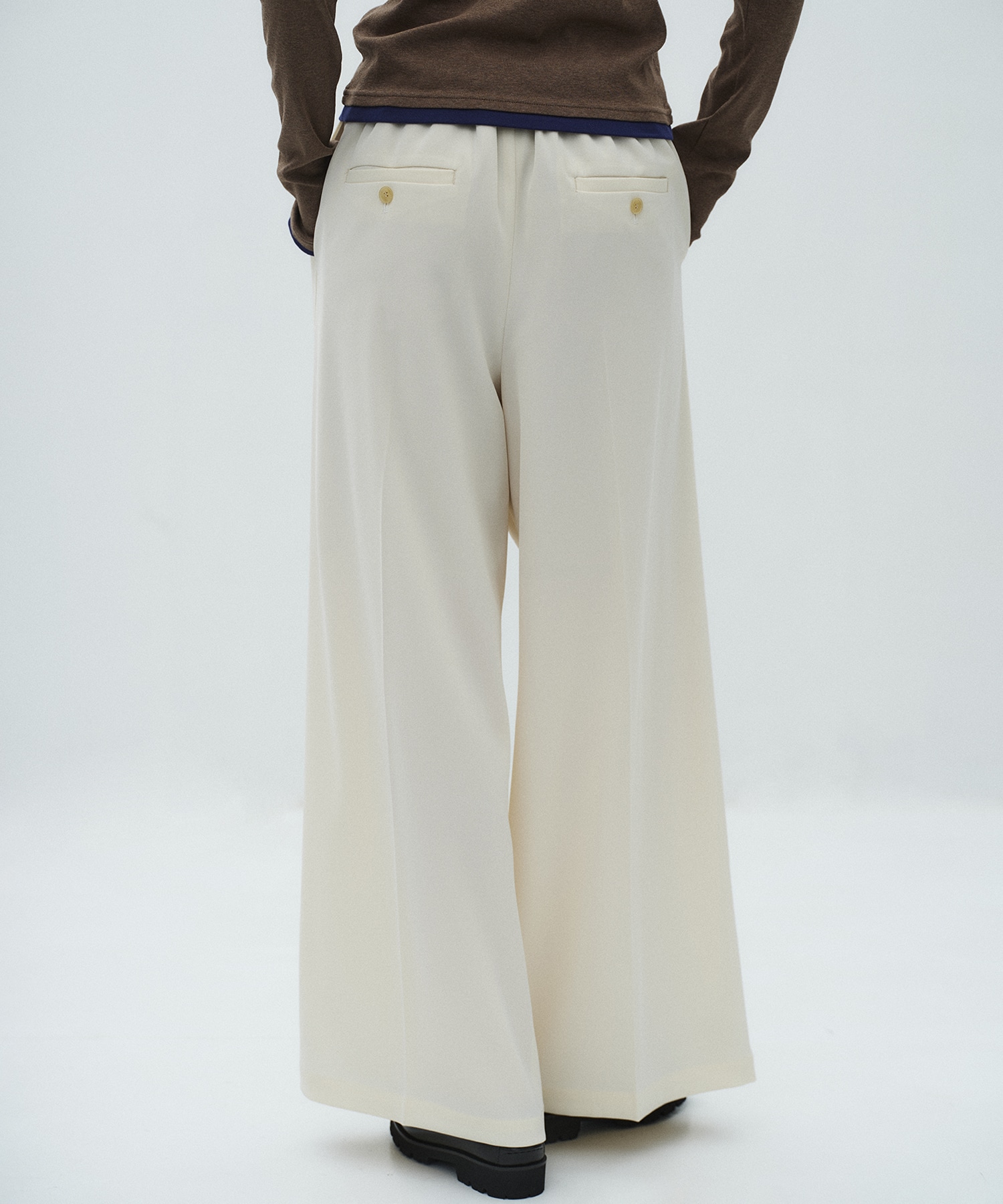 シルキーツイルアシメタックパンツ