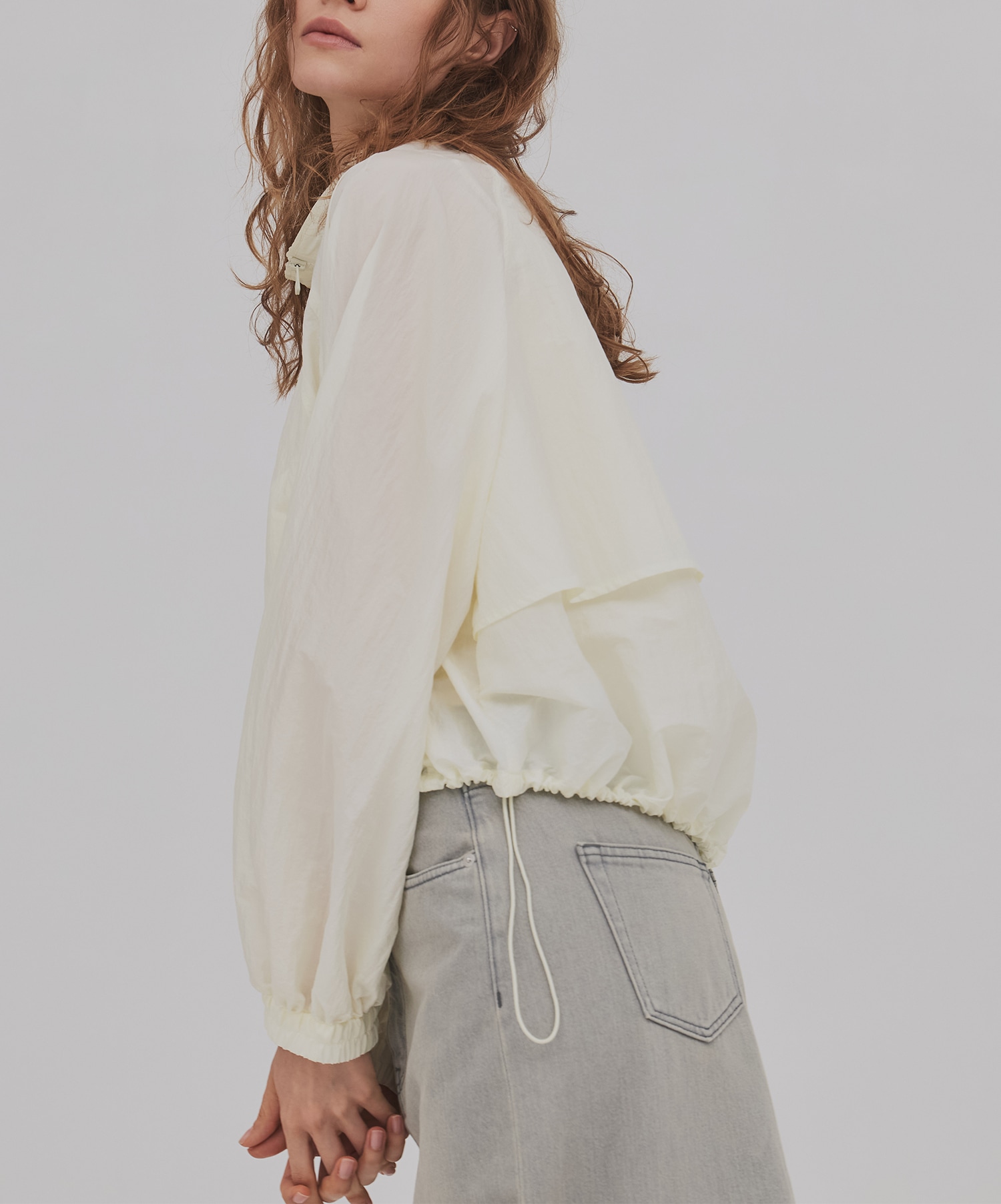 エアロンスタンドシェルジャケット