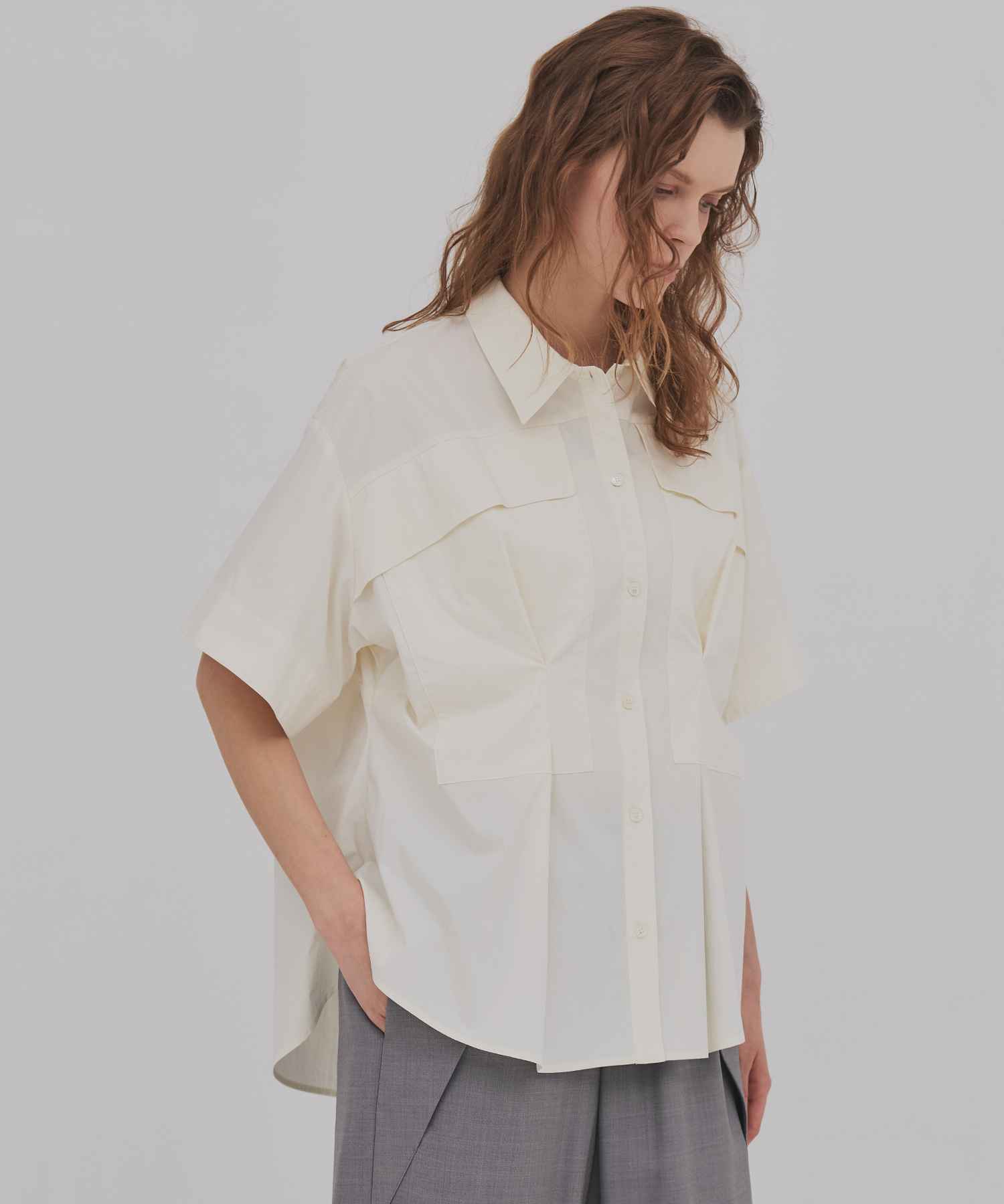 フラップタックハーフスリーブシャツ