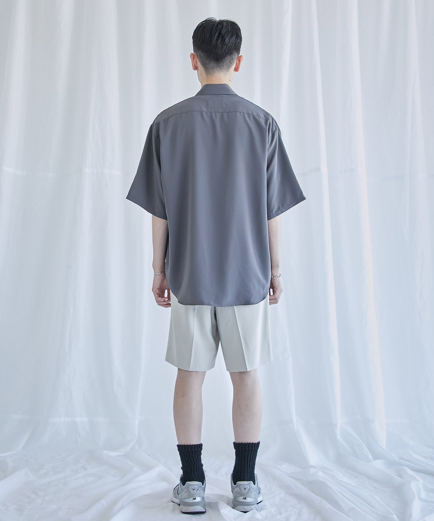 サテンライクシルキーRelaxシャツ S/S