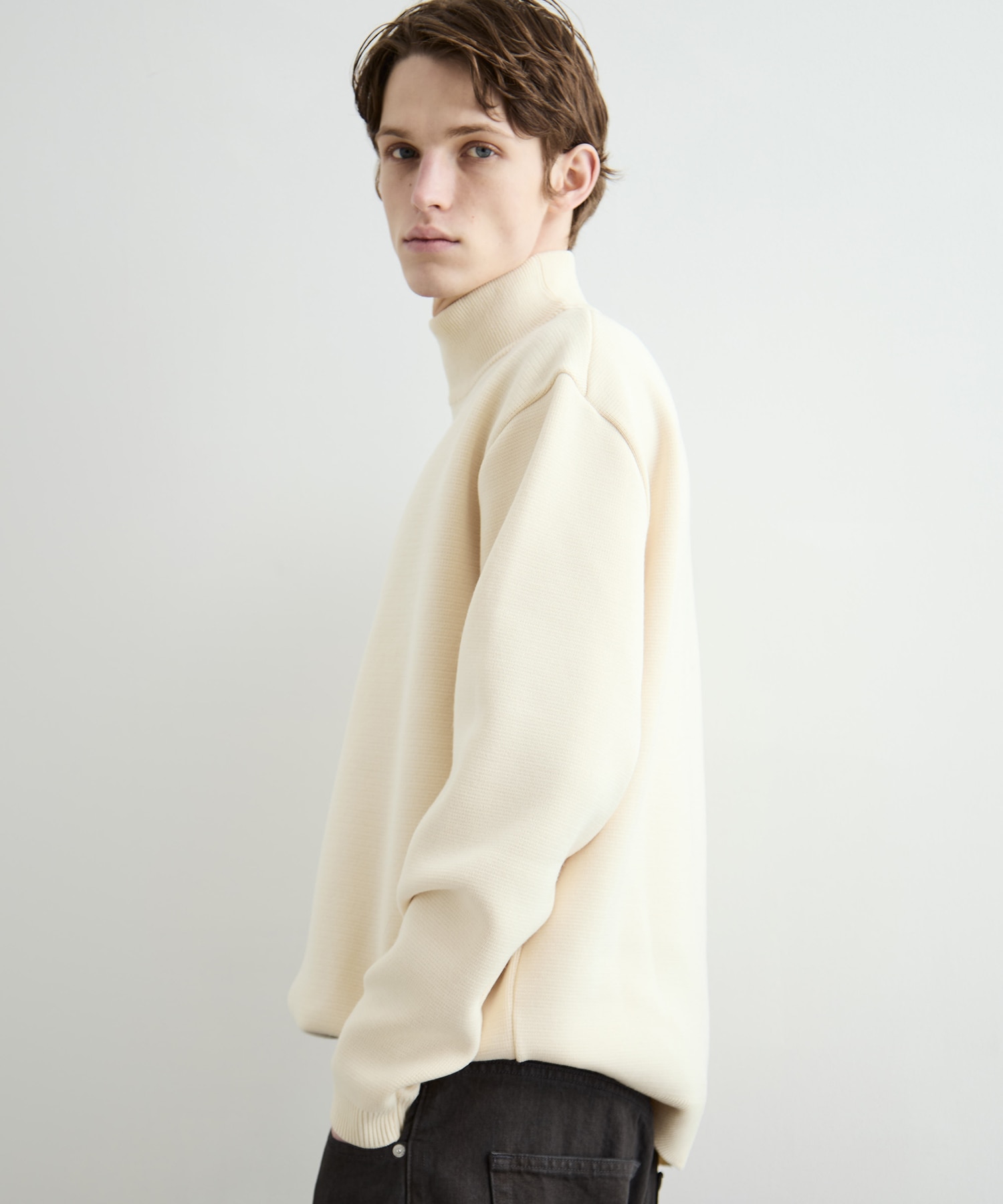 バウンドウールミラノリブハイネック