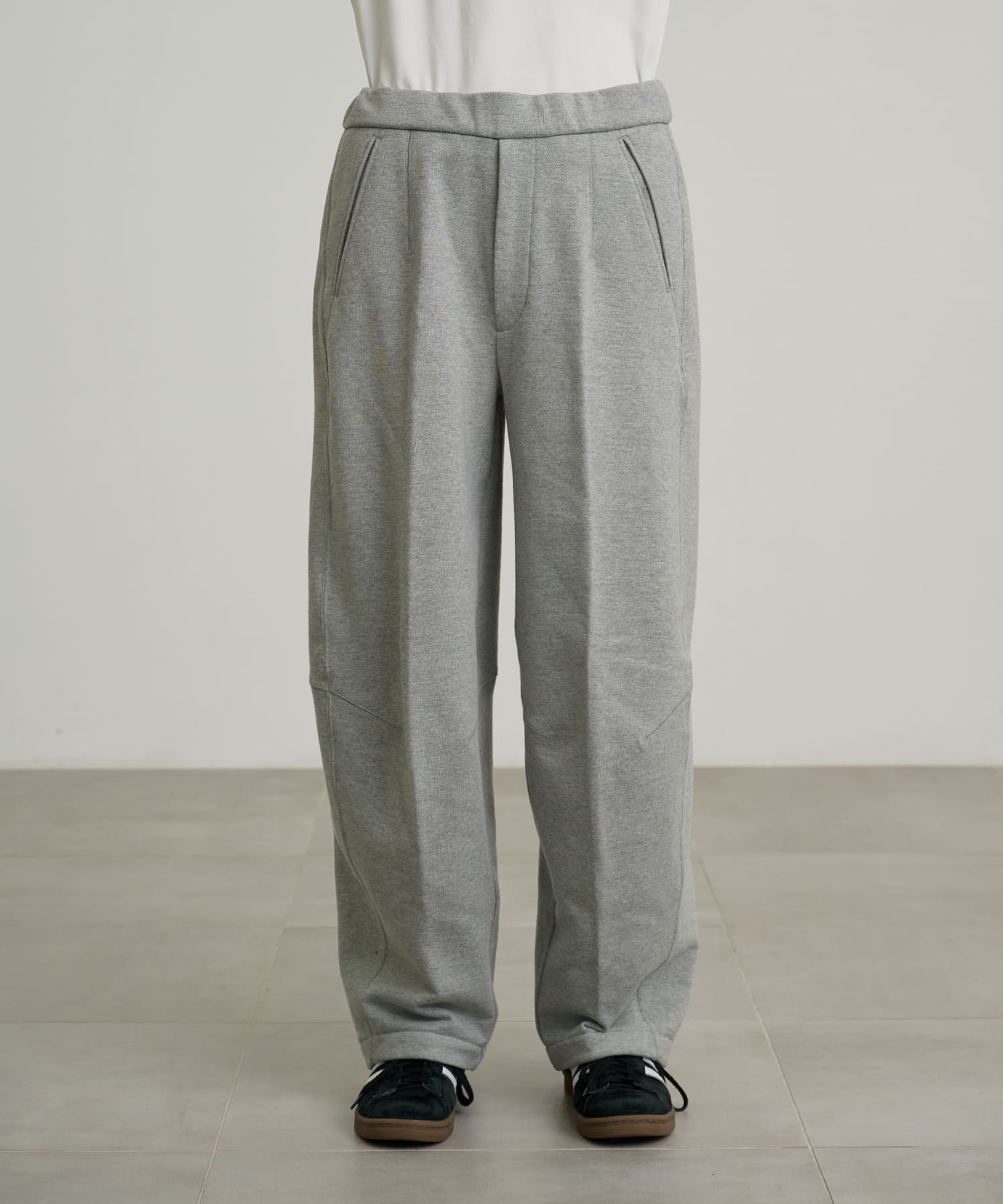 PUBLIC SWEAT バレルパンツ