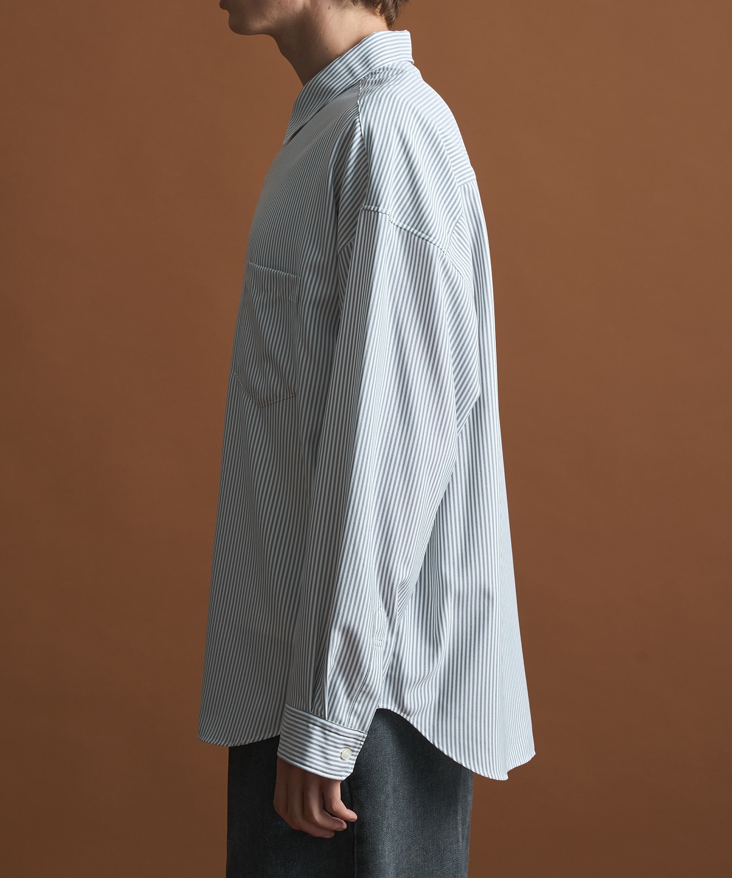 コンフォートリラックスレギュラーシャツ