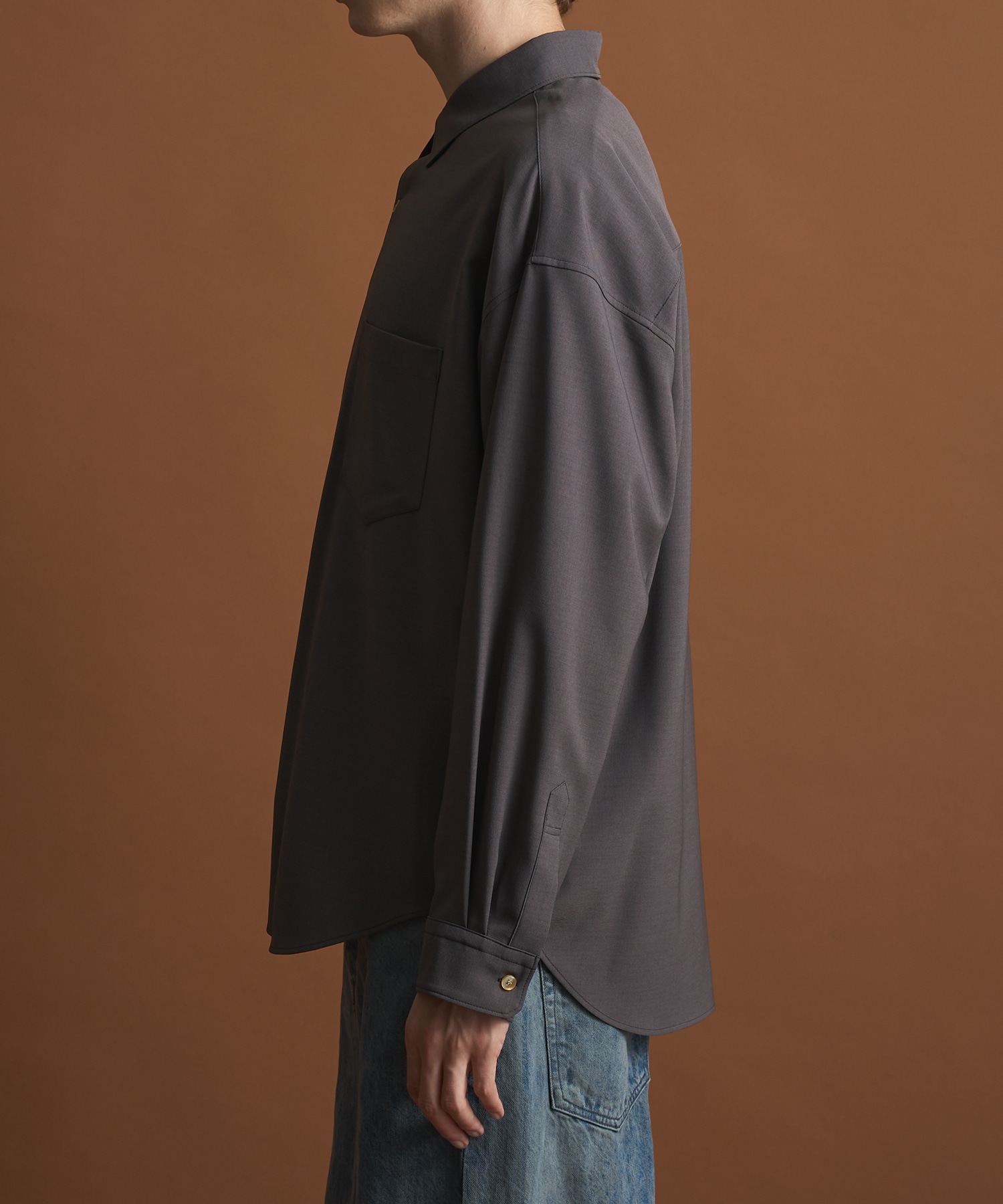 コンフォートリラックスレギュラーシャツ