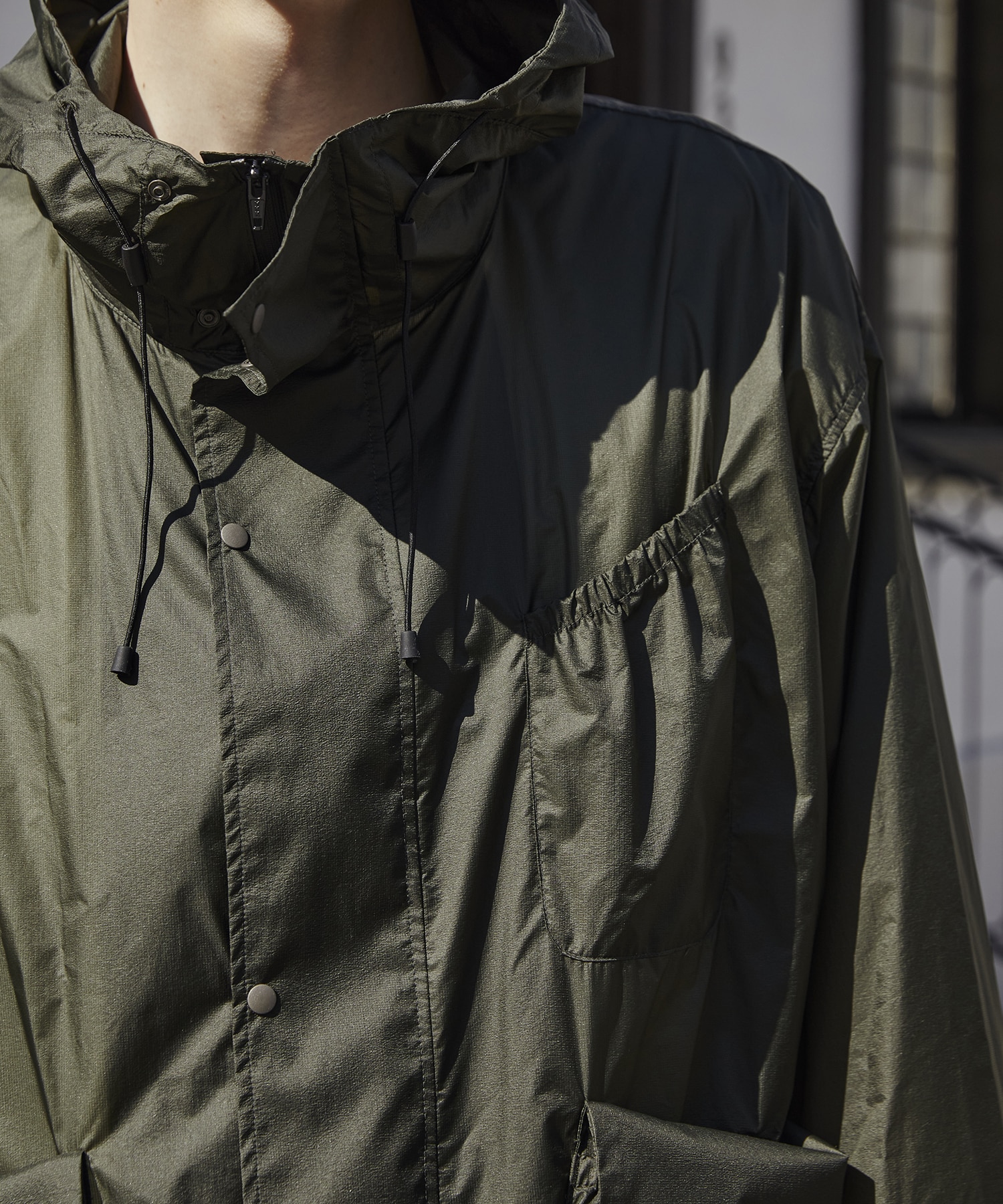 スーパーライトスティックフードアウター