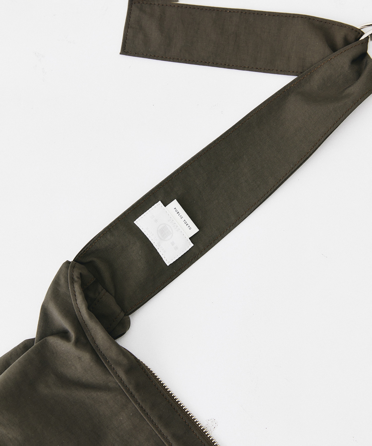 yorozu ダブルタスキボディバッグ