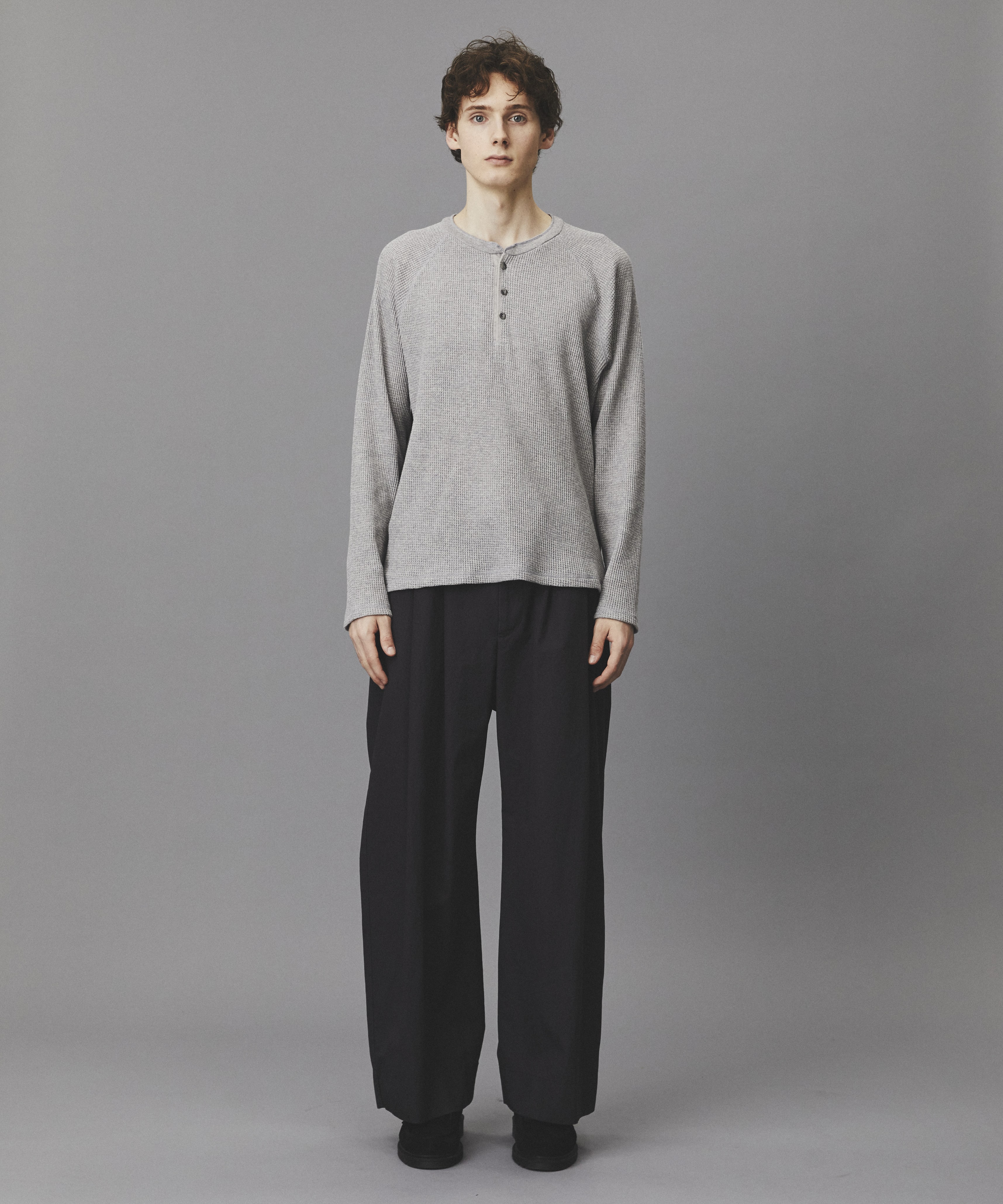 サーマルヘンリーネックTEE