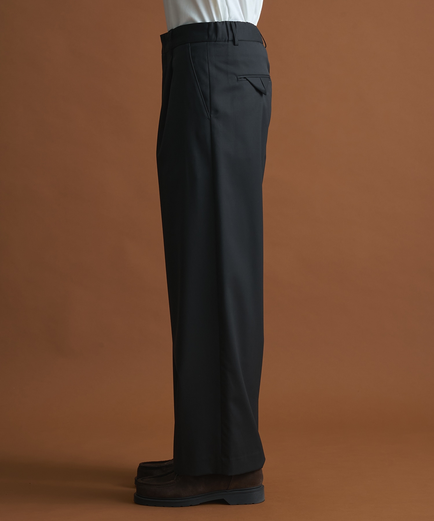 ハイスタンダードデイリースラックス