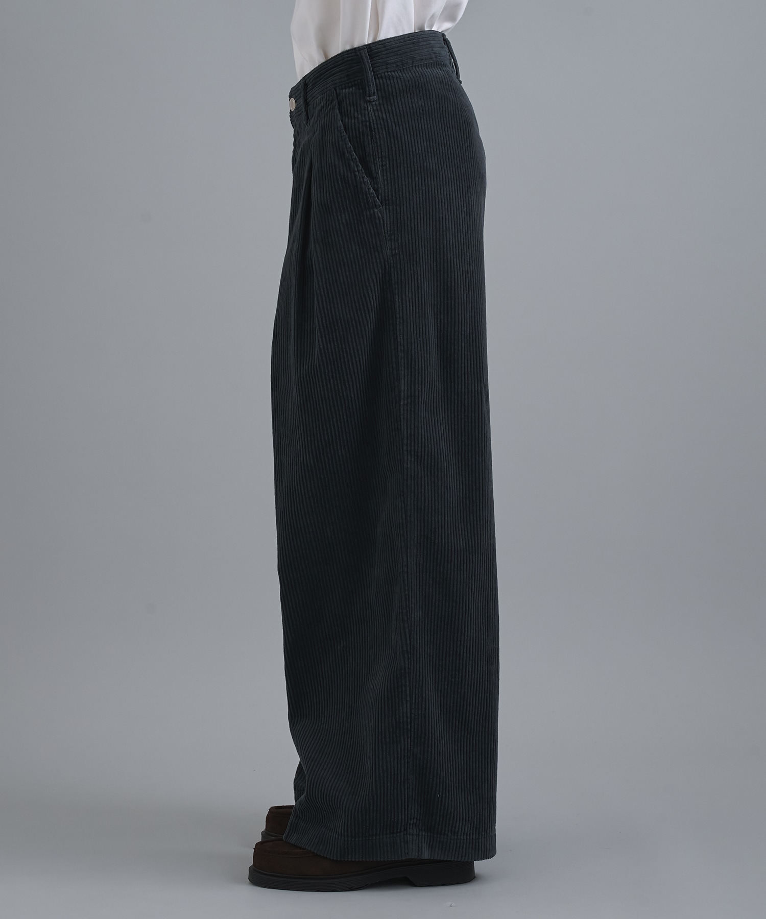 ガーメントダイコーデュロイバギー