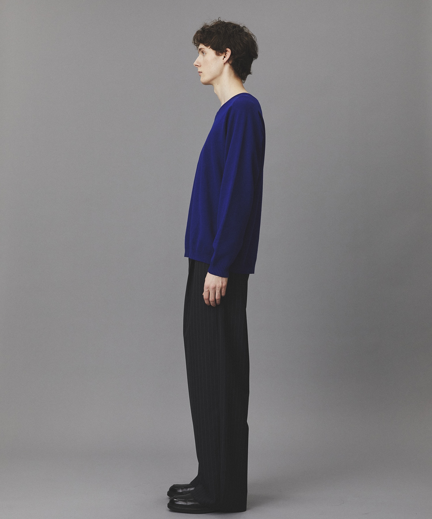 シルクブレンドVネックニット