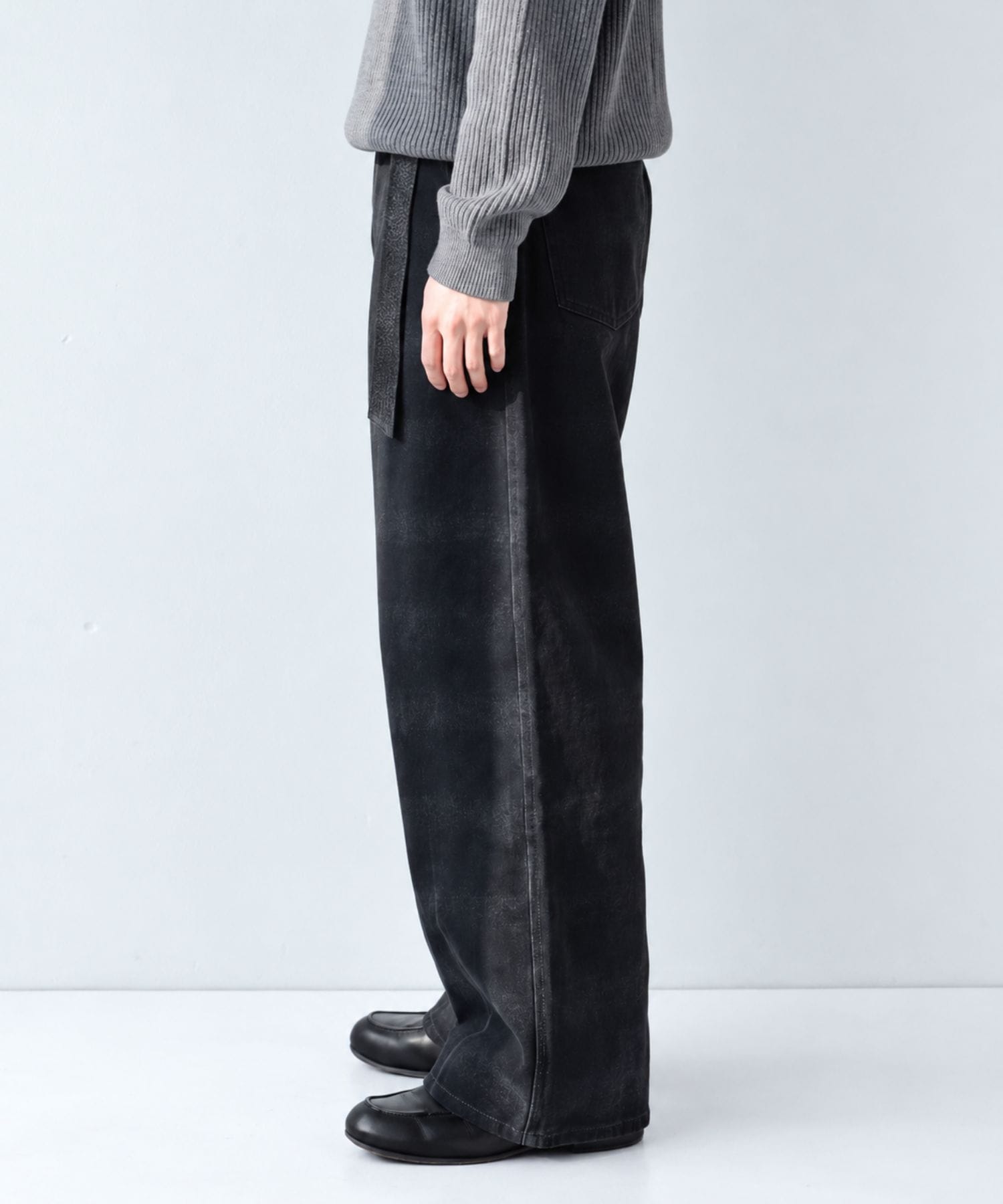 SHIOTA BeltedWidePants