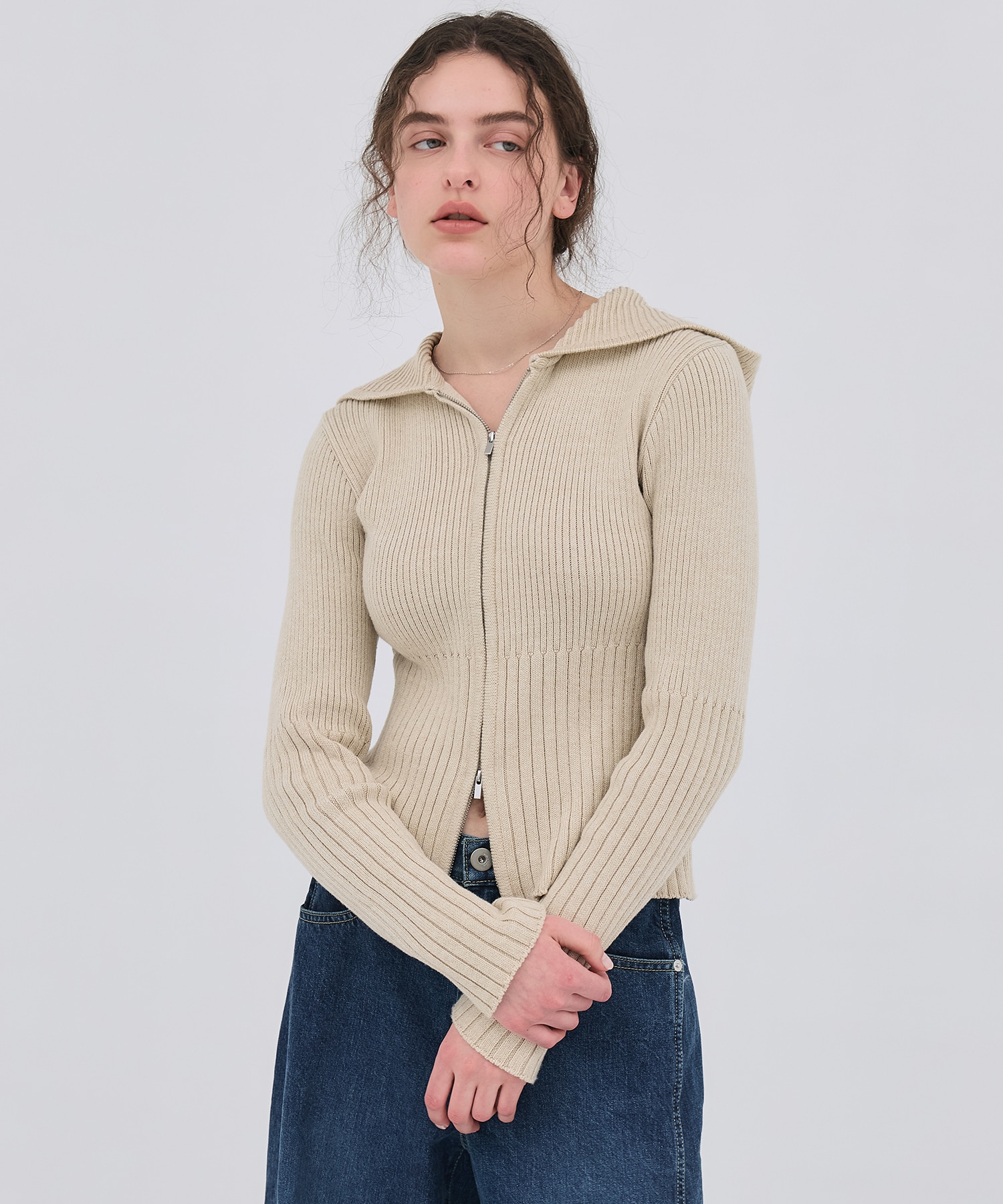 リブニットジップフーディ