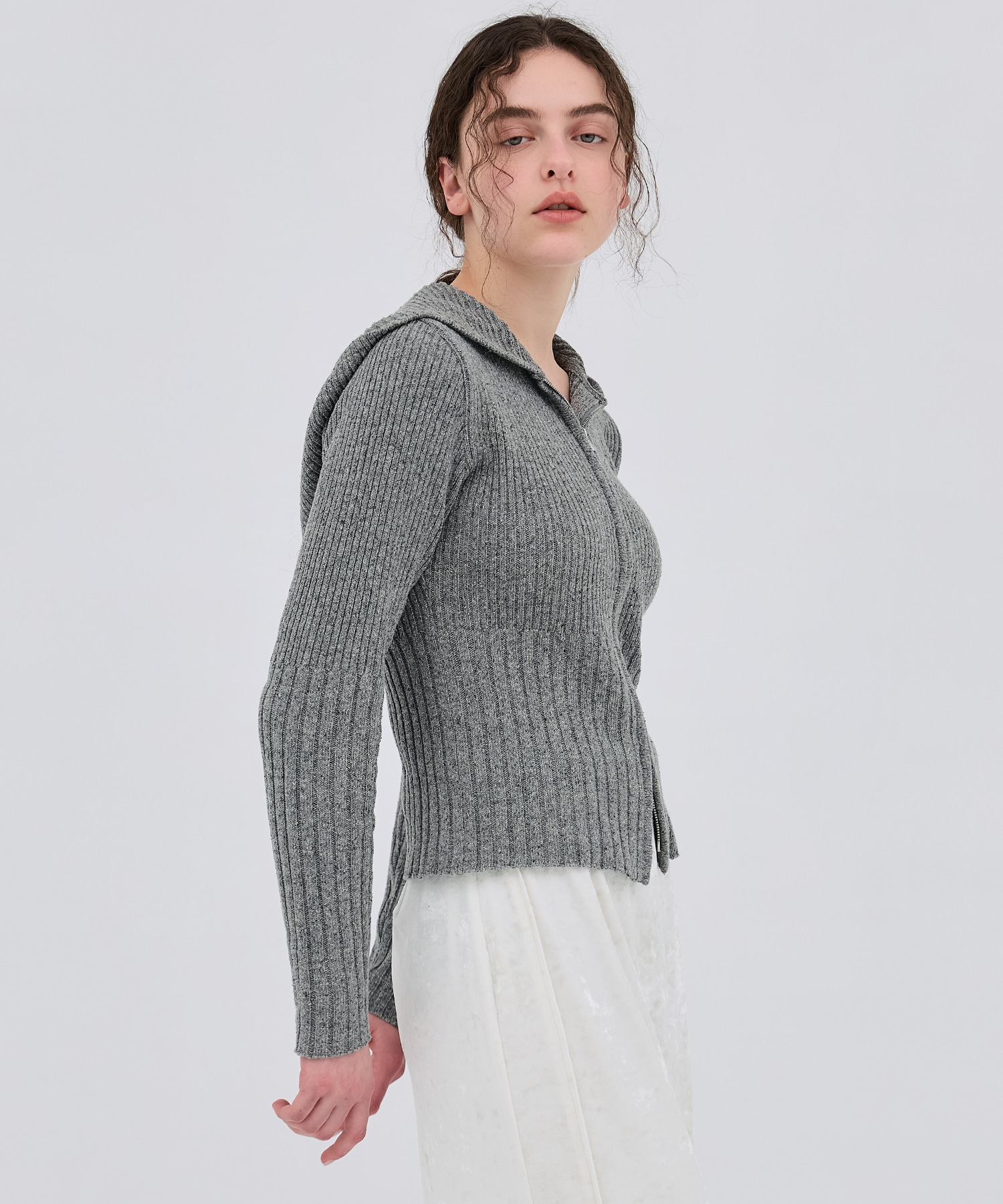 リブニットジップフーディ