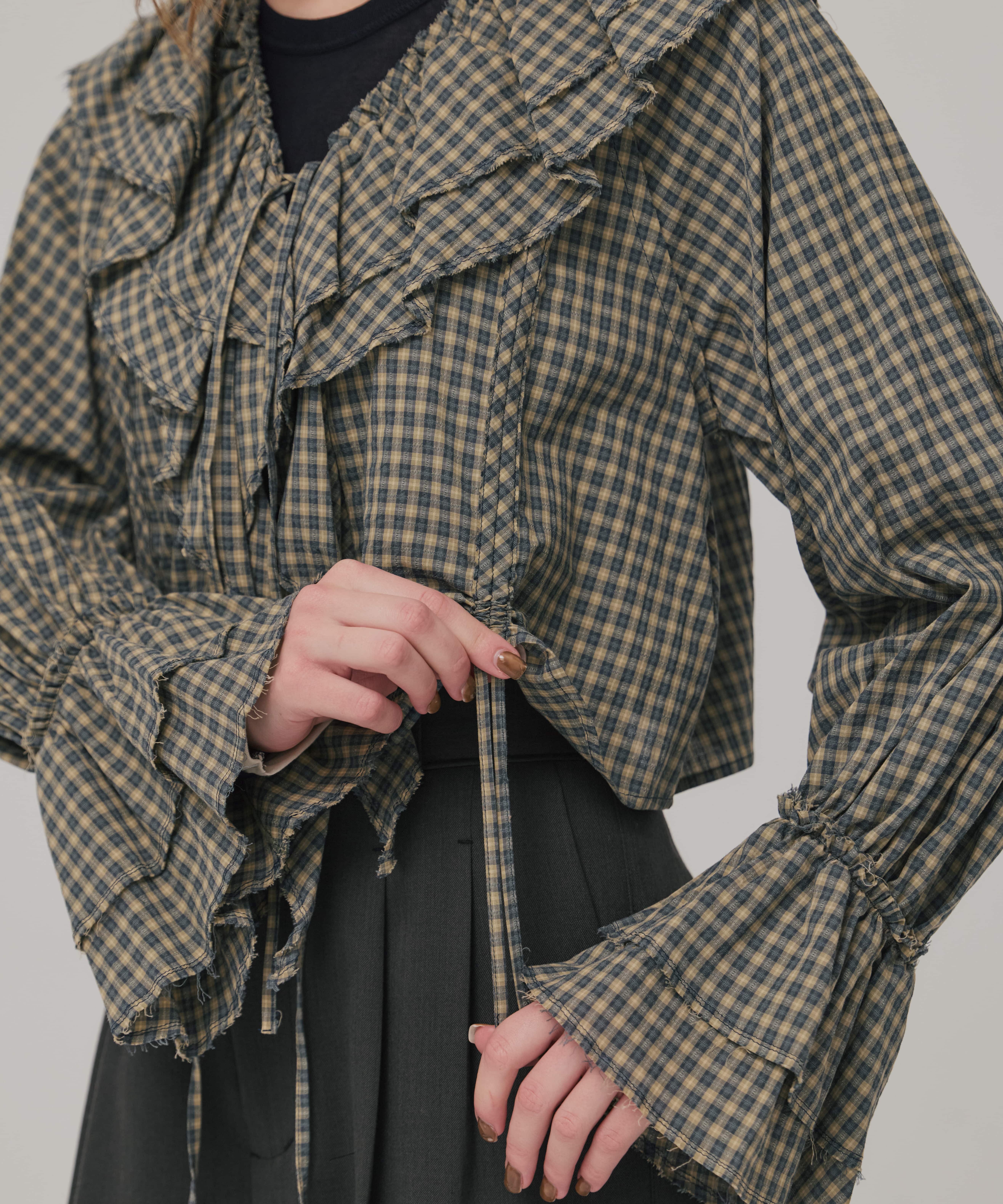 ラッフルカラーギャザーブラウス