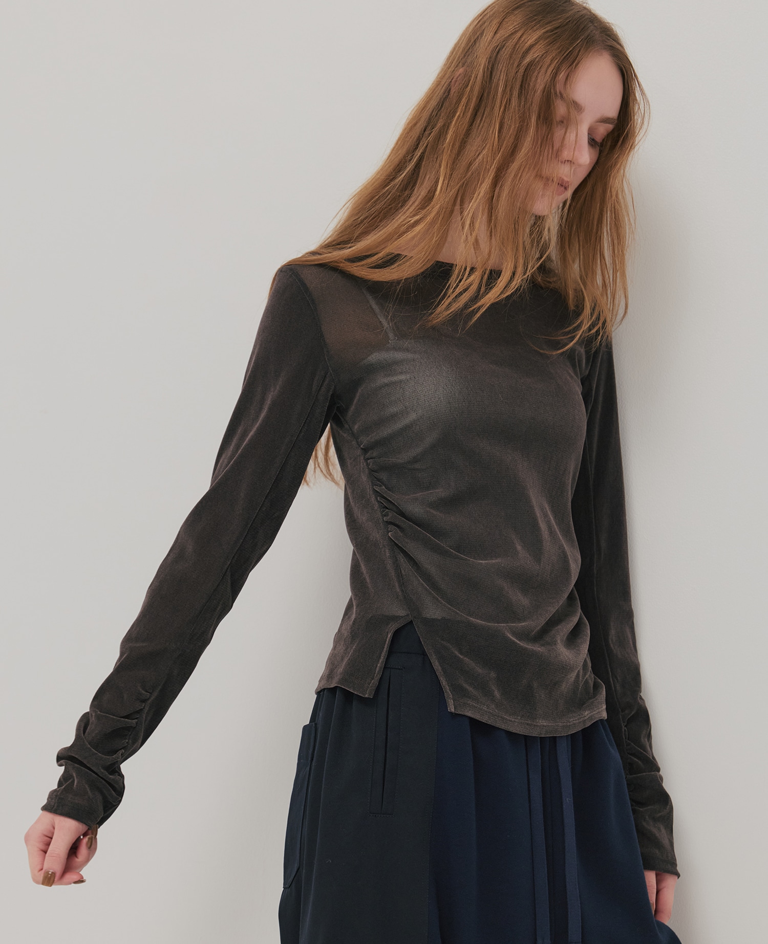 シャーリングベロアチュールスリットTOP