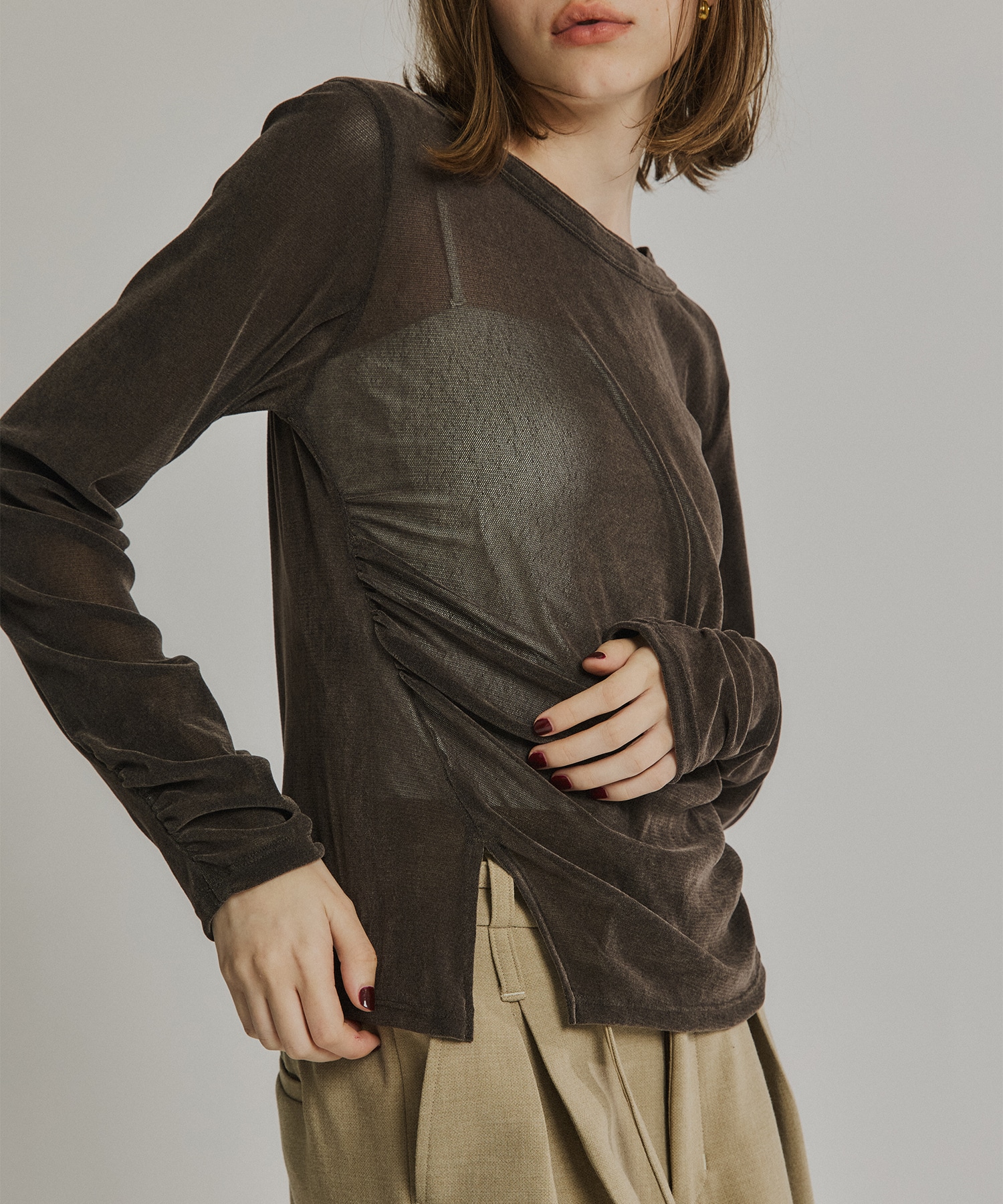 シャーリングベロアチュールスリットTOP