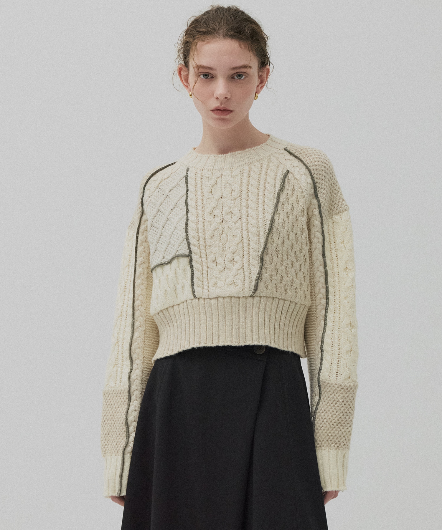 ケーブルパッチワークニット