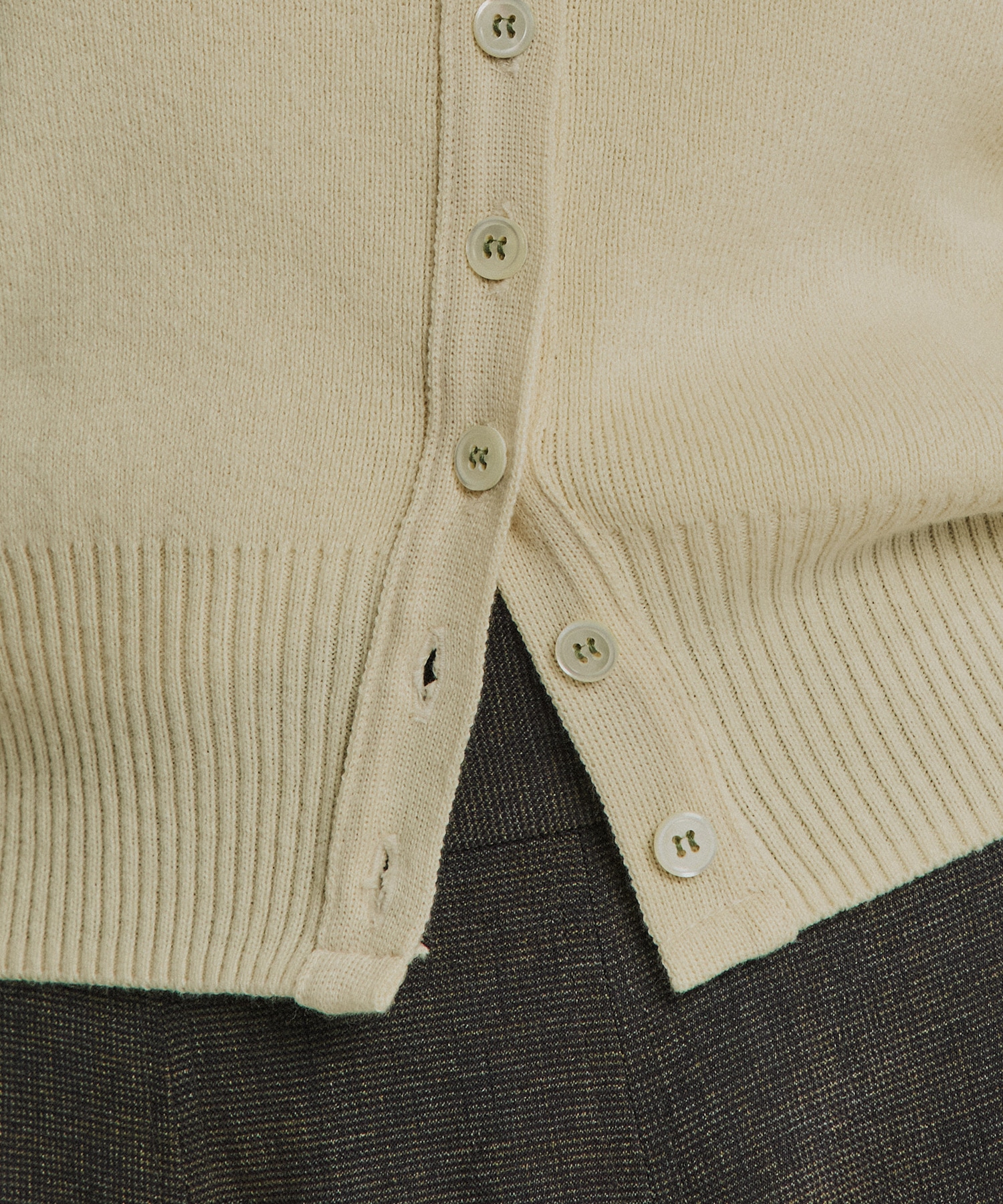 コットンカシミヤクルーカーデ