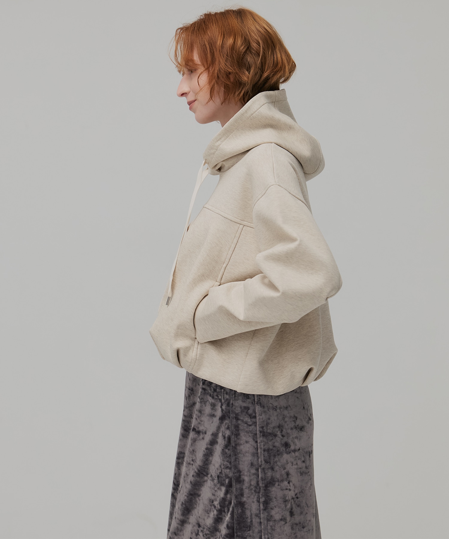 ダンボールバルーンフーディ