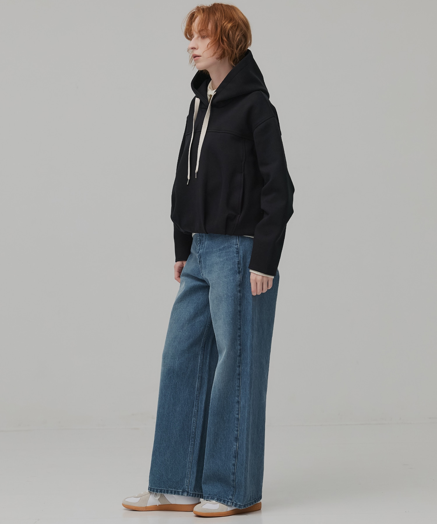 ダンボールバルーンフーディ