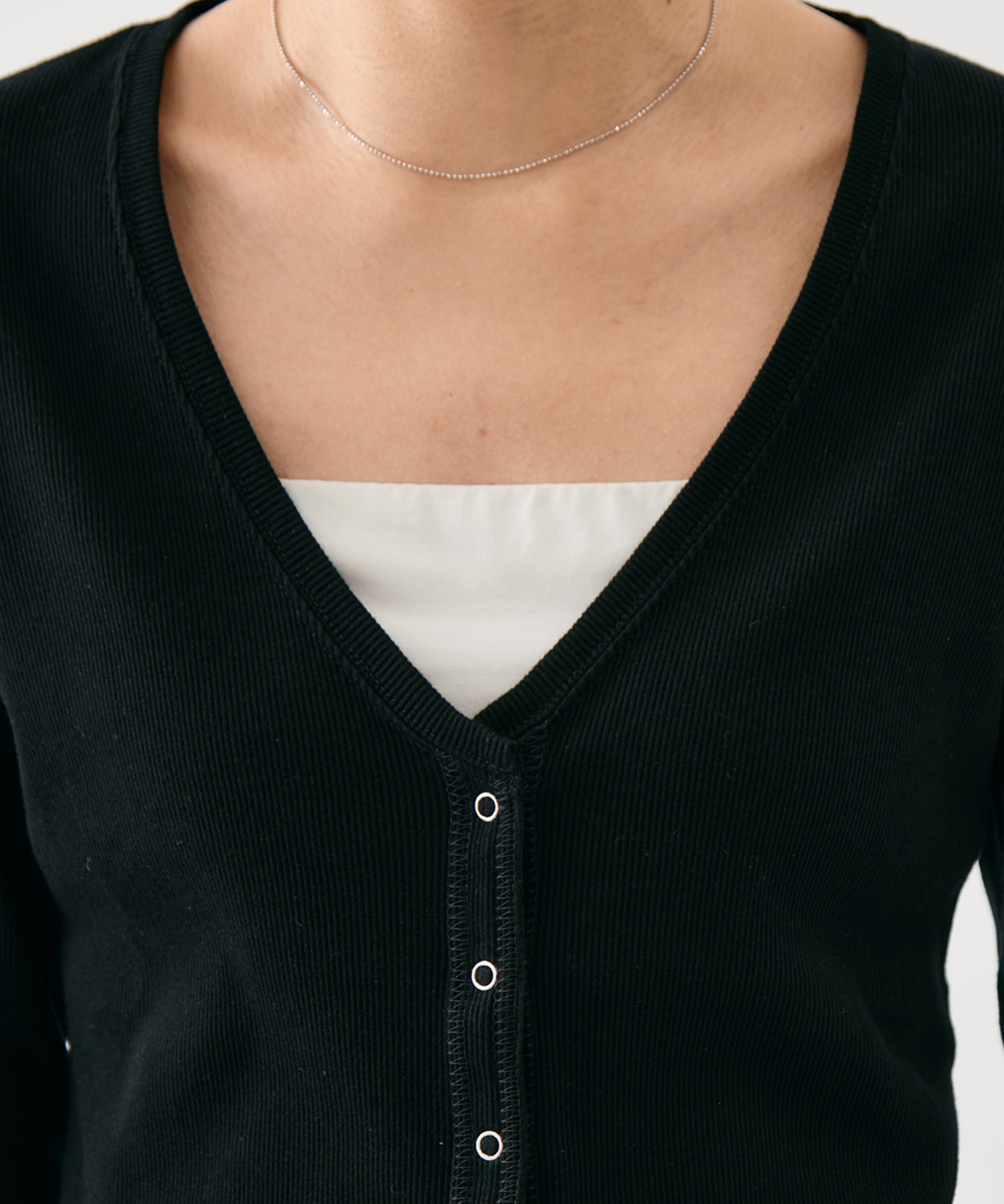 リングドットVネックトップス