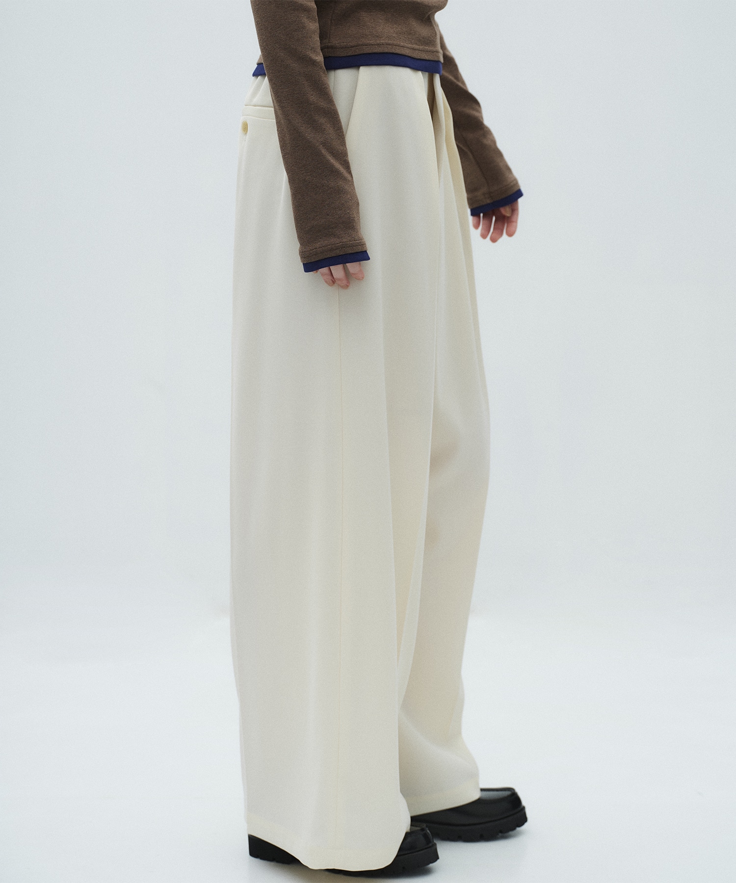 シルキーツイルアシメタックパンツ