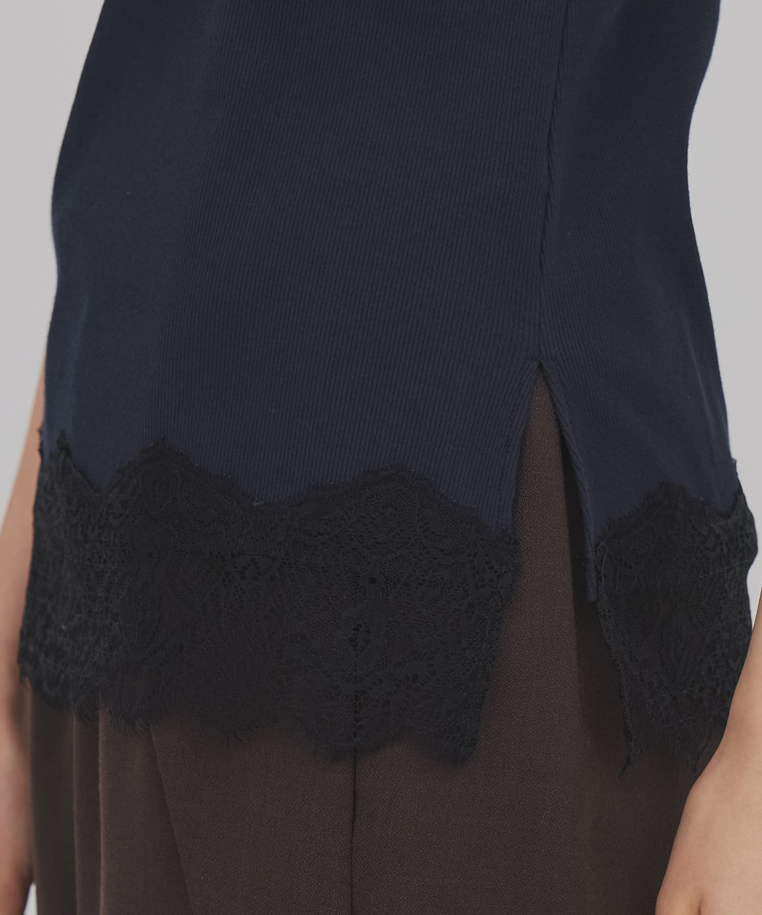 レーストリムキャミソール