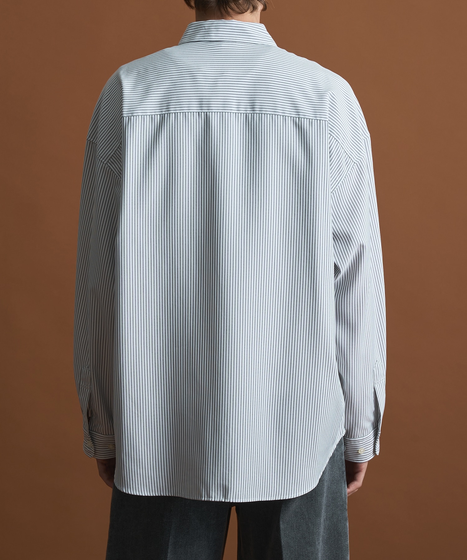 コンフォートリラックスレギュラーシャツ