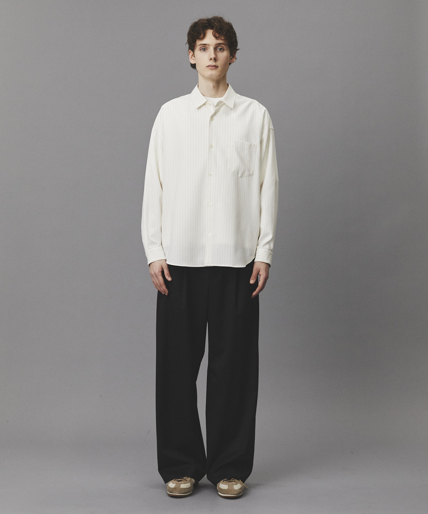 コンフォートリラックスレギュラーシャツ