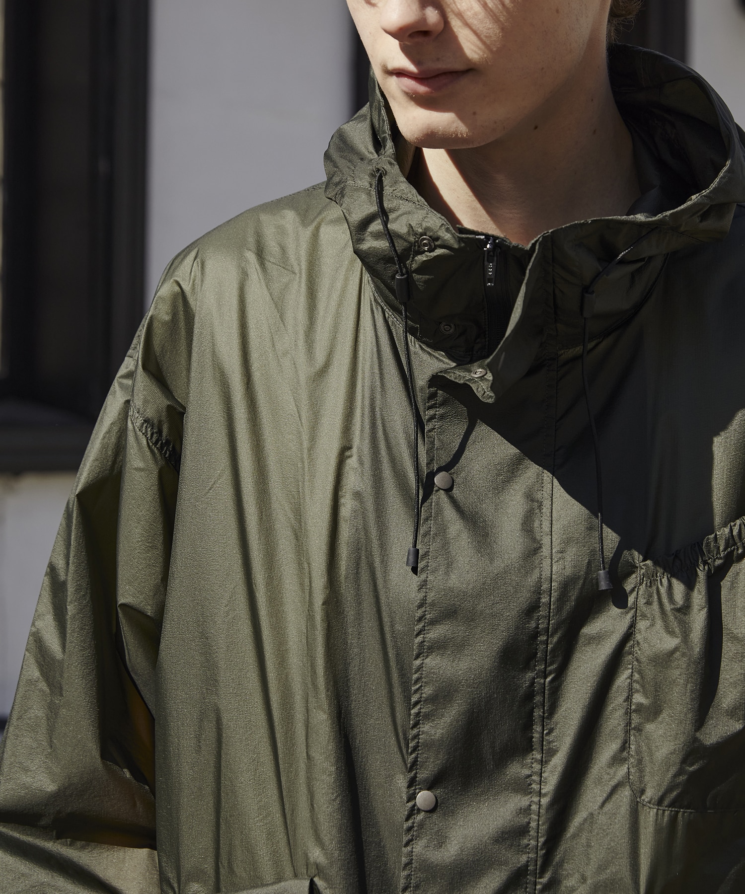 スーパーライトスティックフードアウター